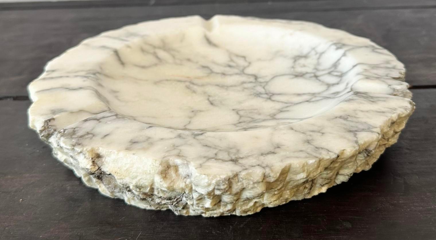 Embracing the eclectic charm of boho aesthetics, the 'Vintage Boho Marble Ashtray”' melds artistic complexity with natural beauty. Its unique pattern and organic textures celebrate artisan craftsmanship, offering a captivating blend of heritage and