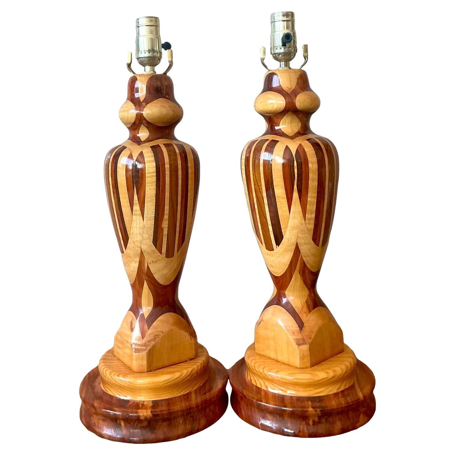 Paire de lampes vintage en bois marqueté Boho