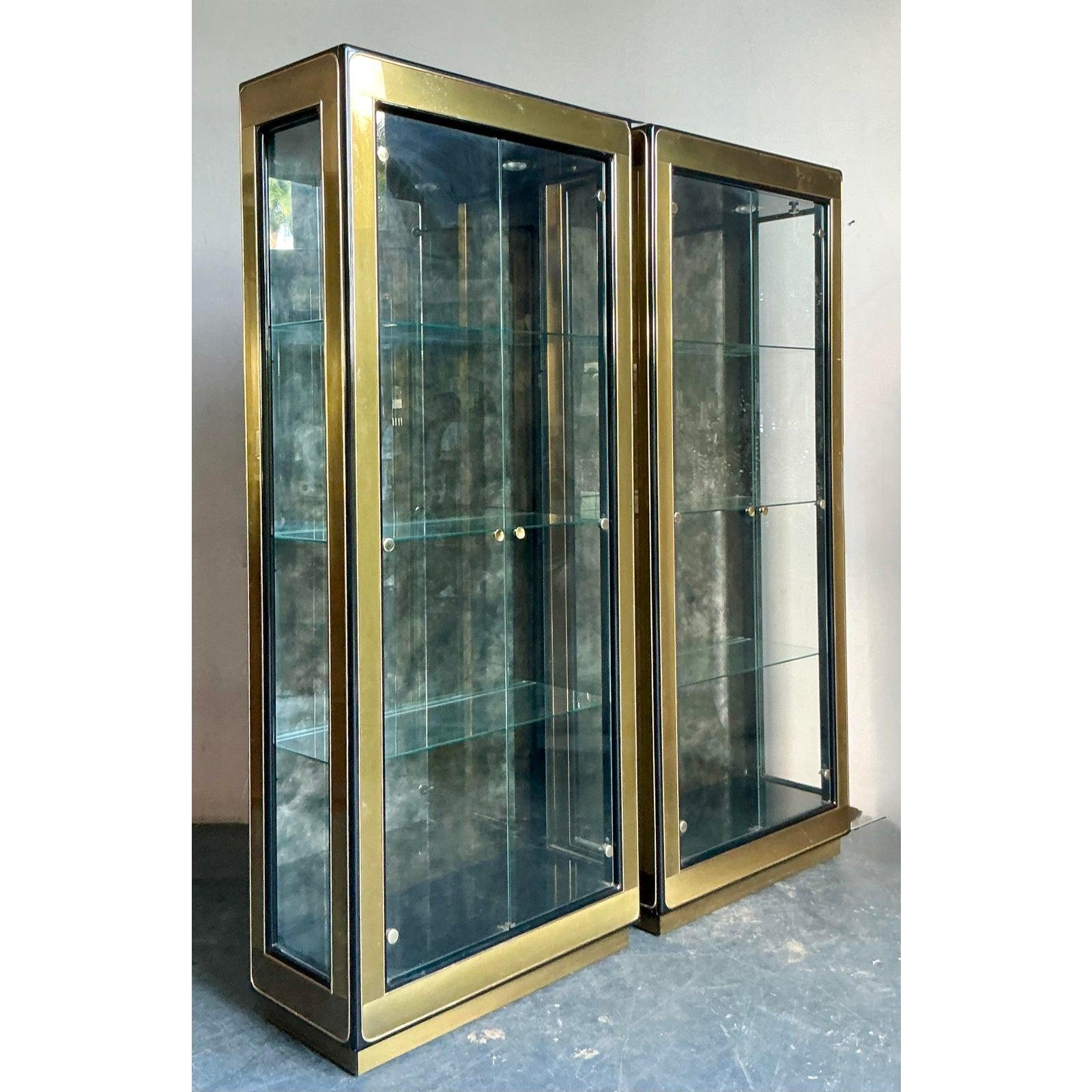 Etagère Vintage Boho Mastercraft en laiton - Une paire Bon état - En vente à West Palm Beach, FL