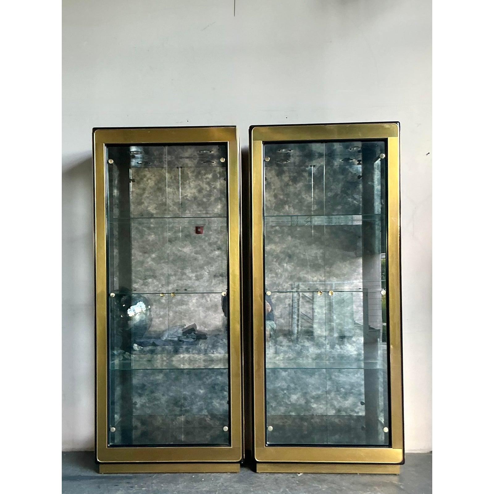 Etagère Vintage Boho Mastercraft en laiton - Une paire en vente 1