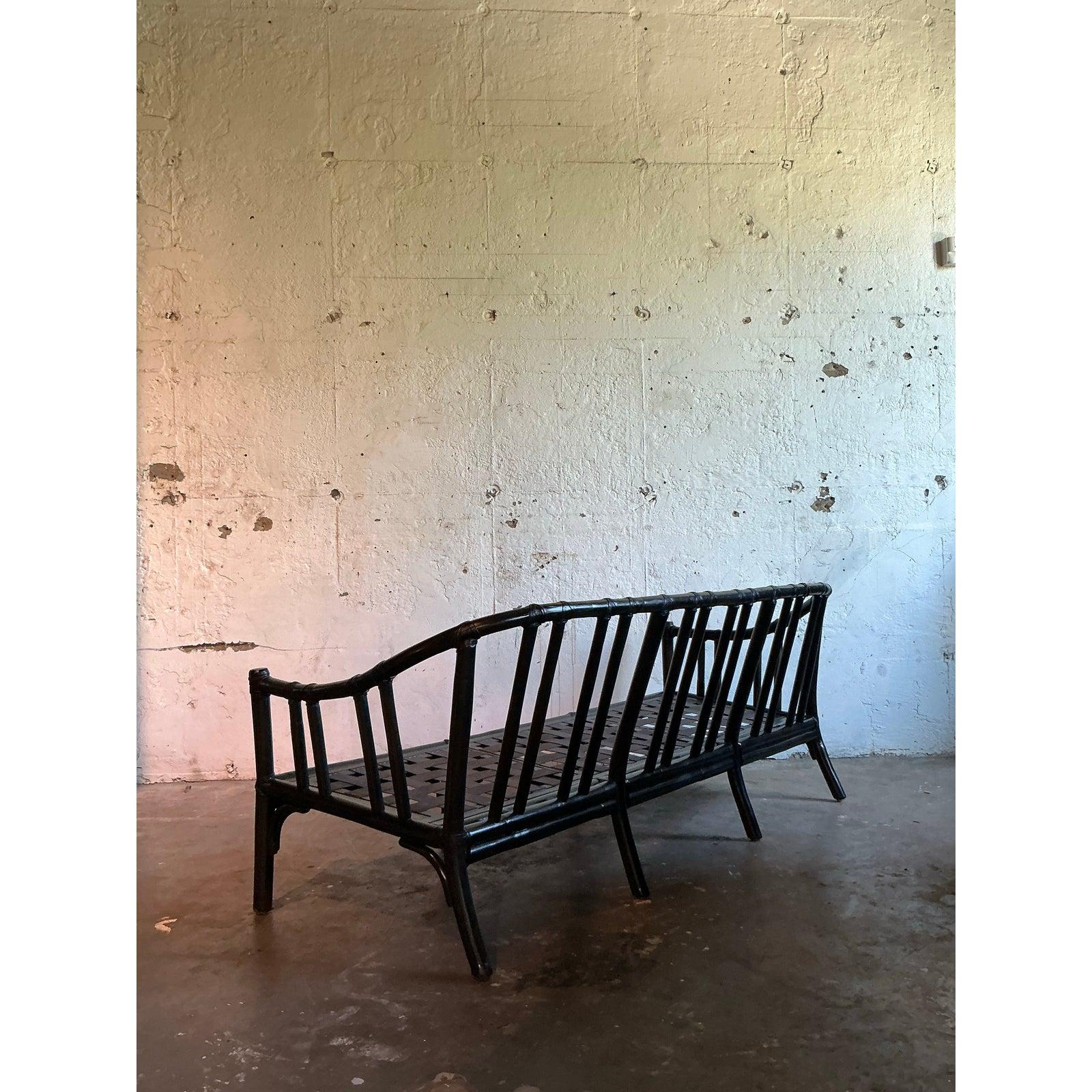 Vintage Boho McGuire Bent Rattan Sofa (20. Jahrhundert) im Angebot
