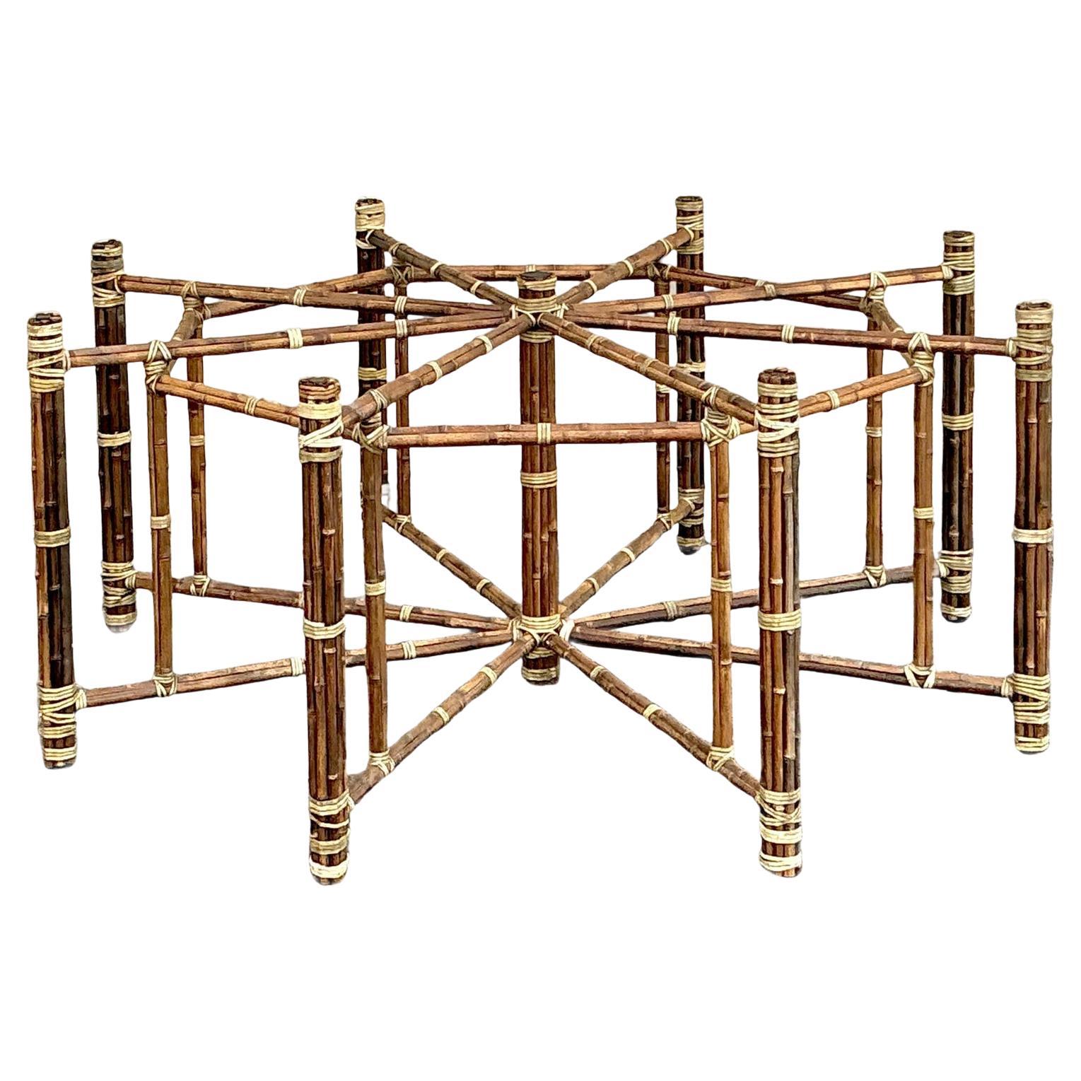 Table de salle à manger en rotin vintage Boho McGuire Bundled Pedestal