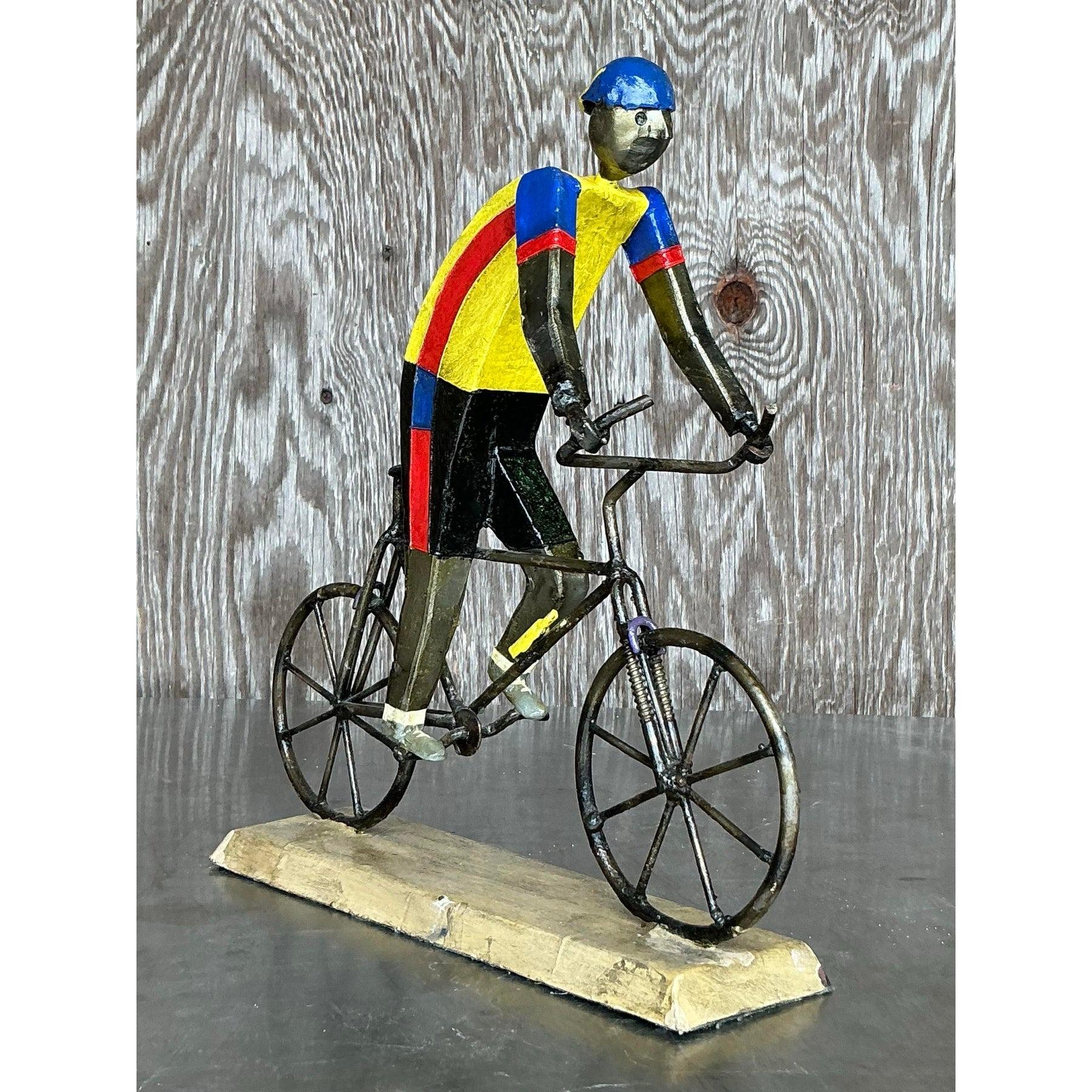 20ième siècle Sculpture cycliste vintage bohème en métal en vente