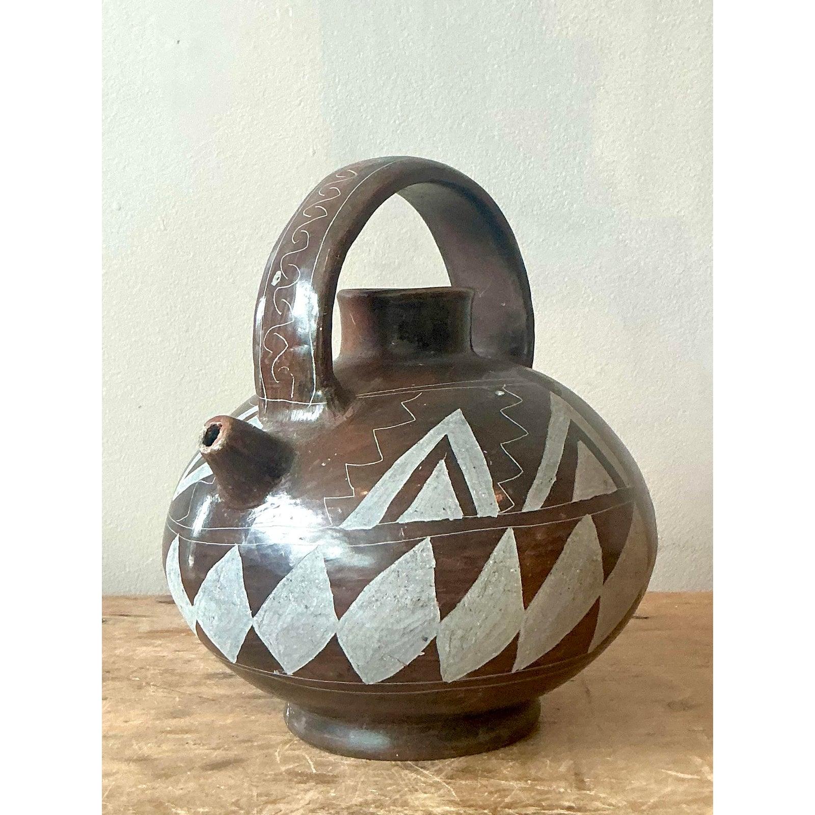 Vintage Boho Mexican Hand bemalt Terrakotta Wasserkrug (Mexikanisch) im Angebot