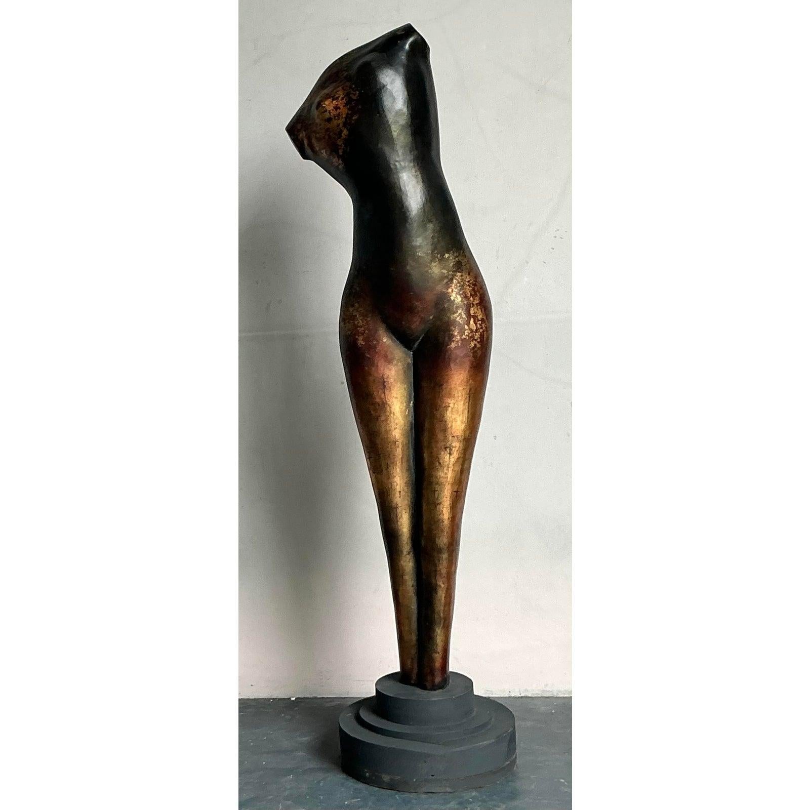 Metallo Scultura monumentale astratta figurativa di donna vintage Boho in vendita