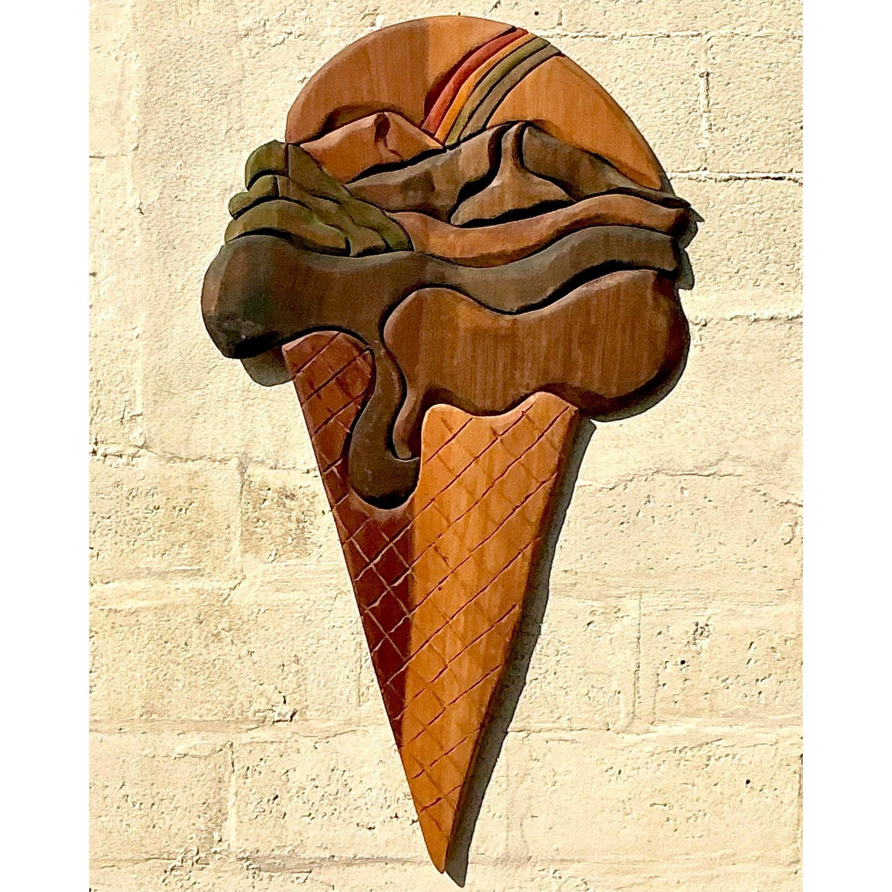 Vintage Boho Monumental geschnitzt Ice Cream Cone Wand-Skulptur (amerikanisch) im Angebot