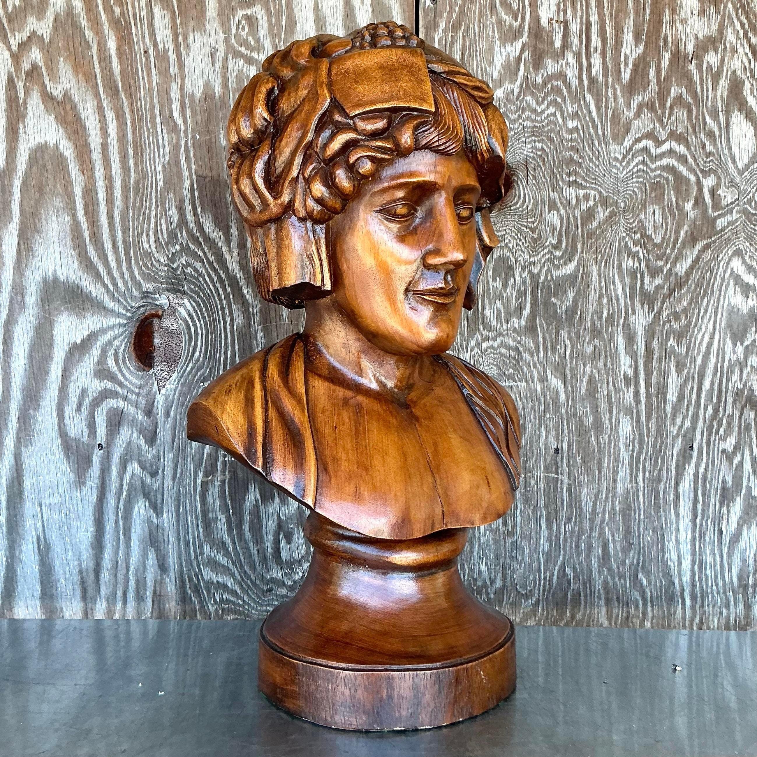 Italiano Vintage Boho Monumentale Busto di donna in legno intagliato Scultura in vendita