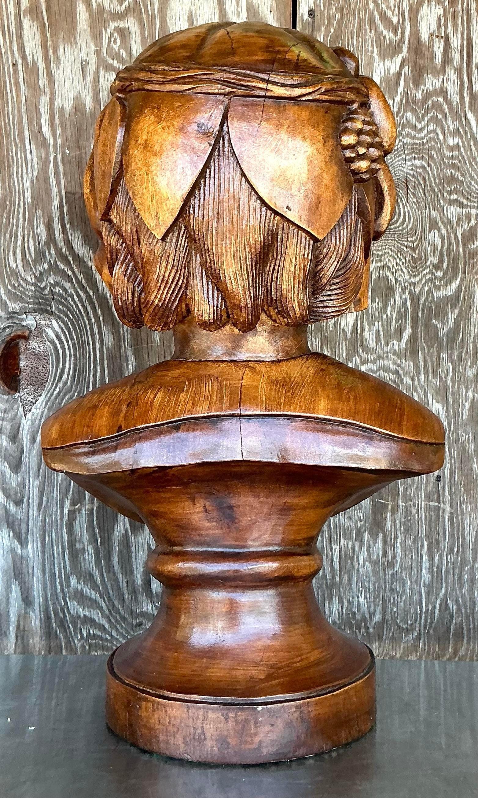 Legno Vintage Boho Monumentale Busto di donna in legno intagliato Scultura in vendita