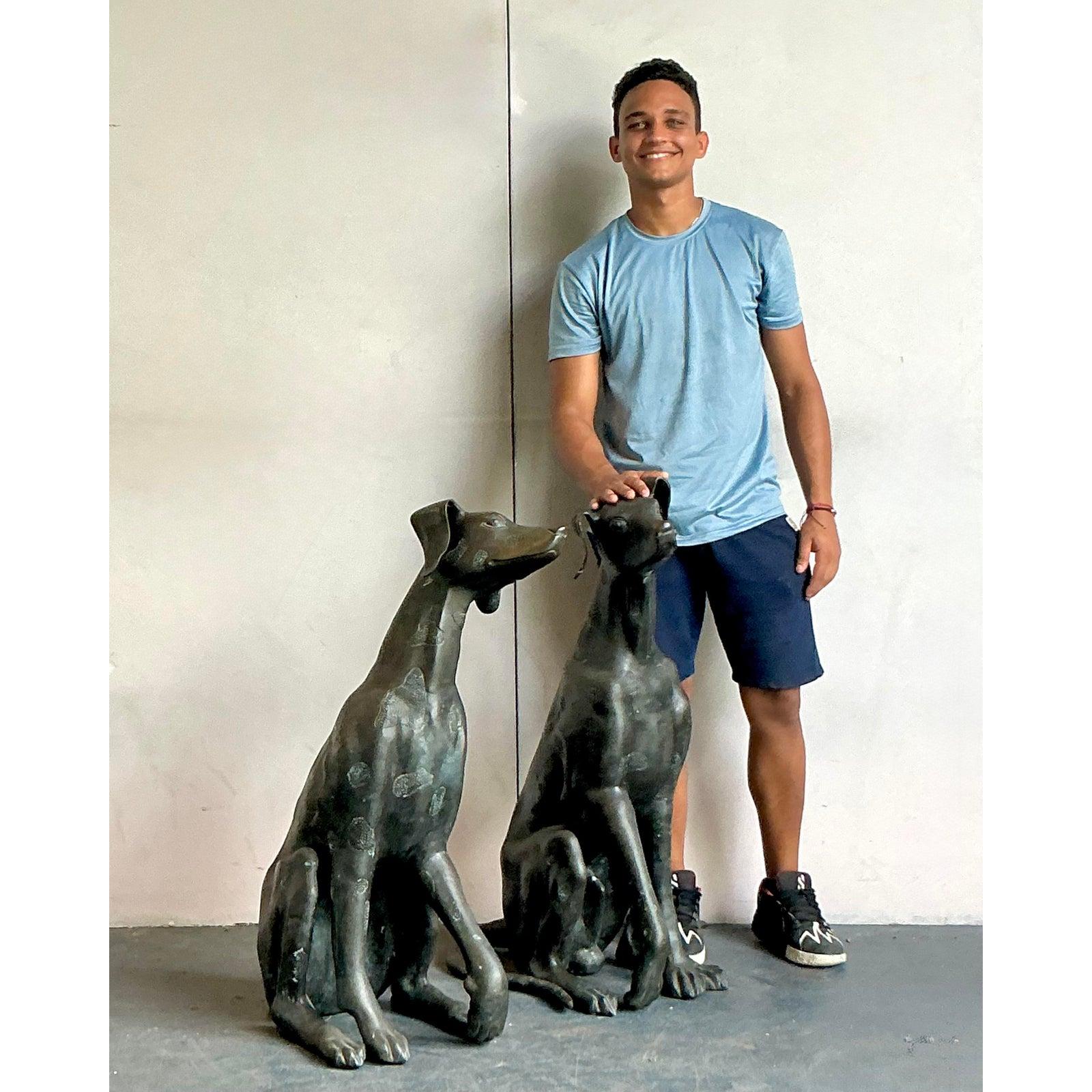 Americano Cani monumentali in bronzo fuso vintage Boho - Una coppia in vendita
