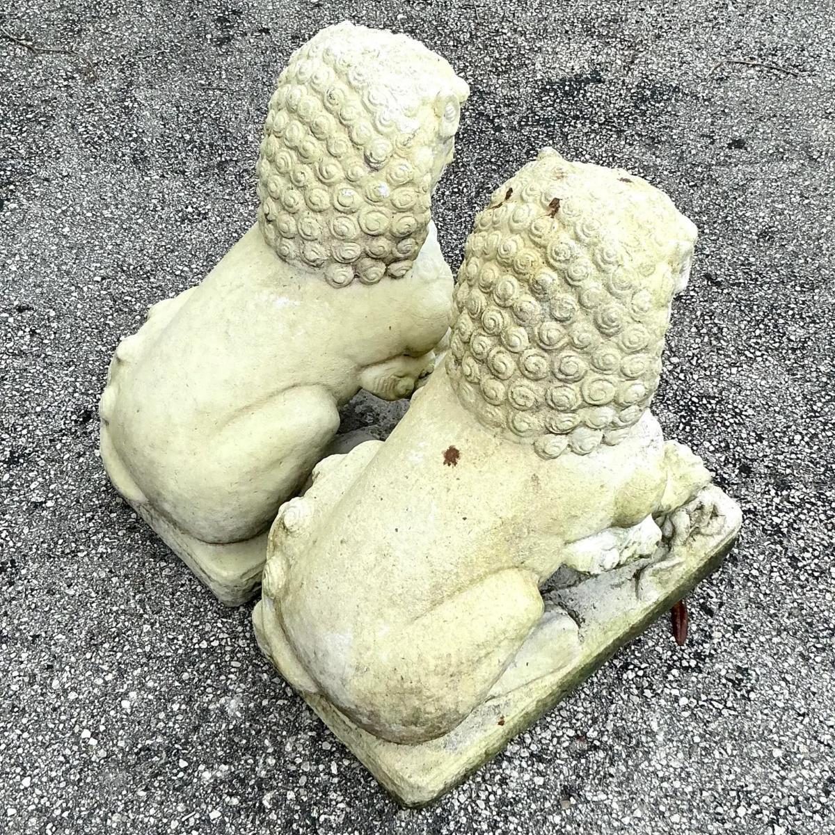 Cani Foo monumentali in cemento armato vintage Boho - una coppia in vendita 1