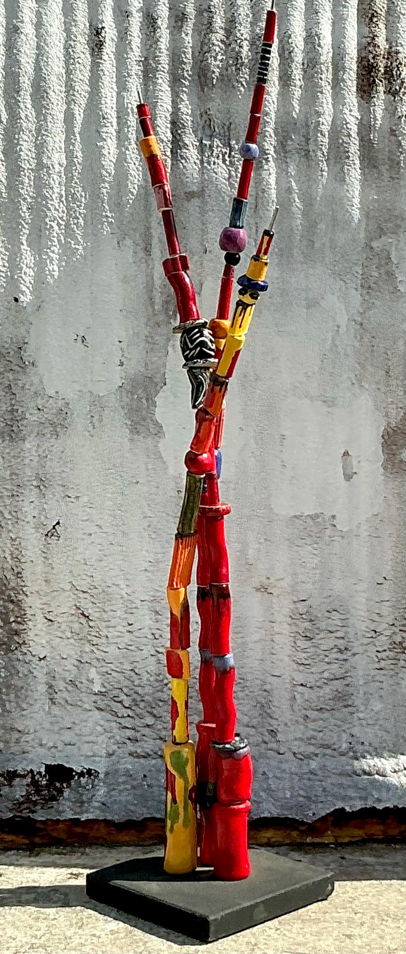 Americano Scultura monumentale di perline in ceramica vintage Boho in vendita