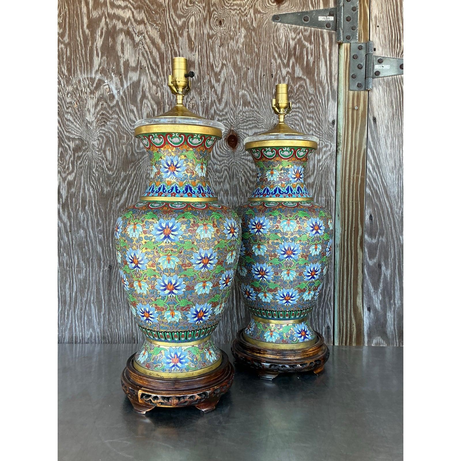 XX secolo Lampade Cloisonné monumentali Boho d'epoca - Una coppia in vendita