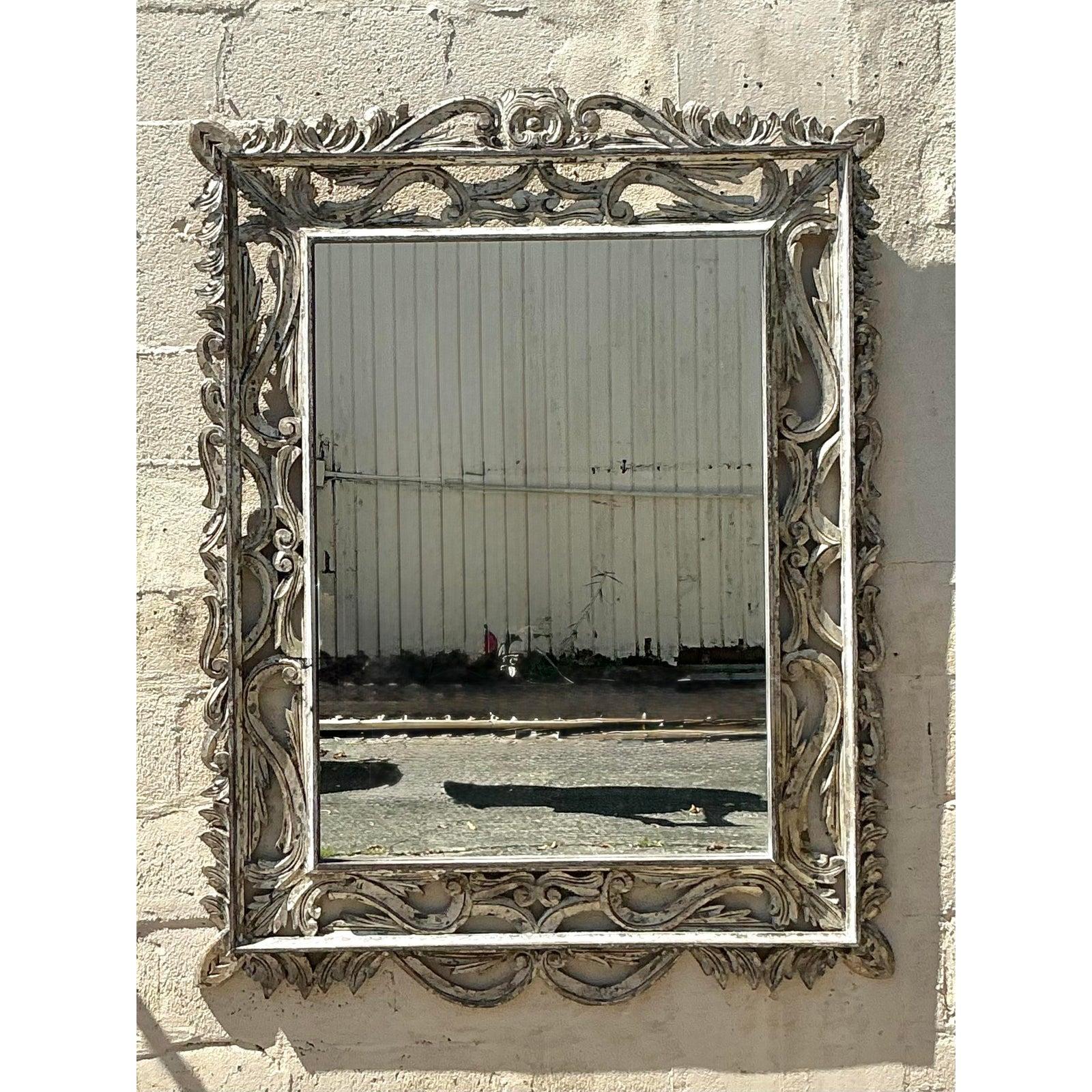 Miroir monumental bohème en bois vieilli vintage Bon état - En vente à West Palm Beach, FL