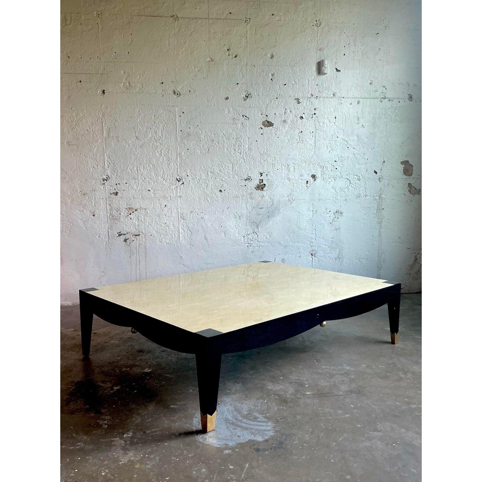 Mesa de centro vintage boho monumental Enrique Garcel de hueso en venta 1