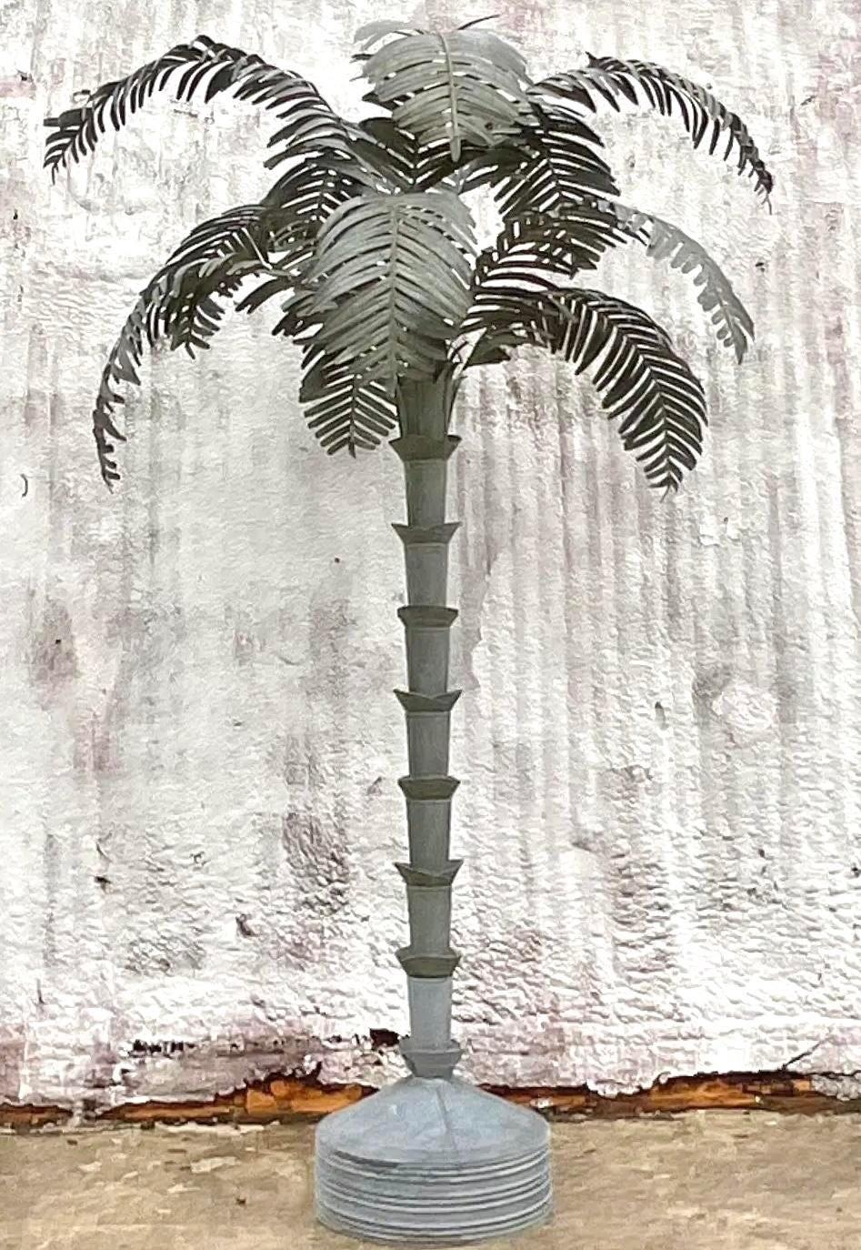 Palma monumentale vintage Boho in acciaio galvanizzato In condizioni buone in vendita a West Palm Beach, FL