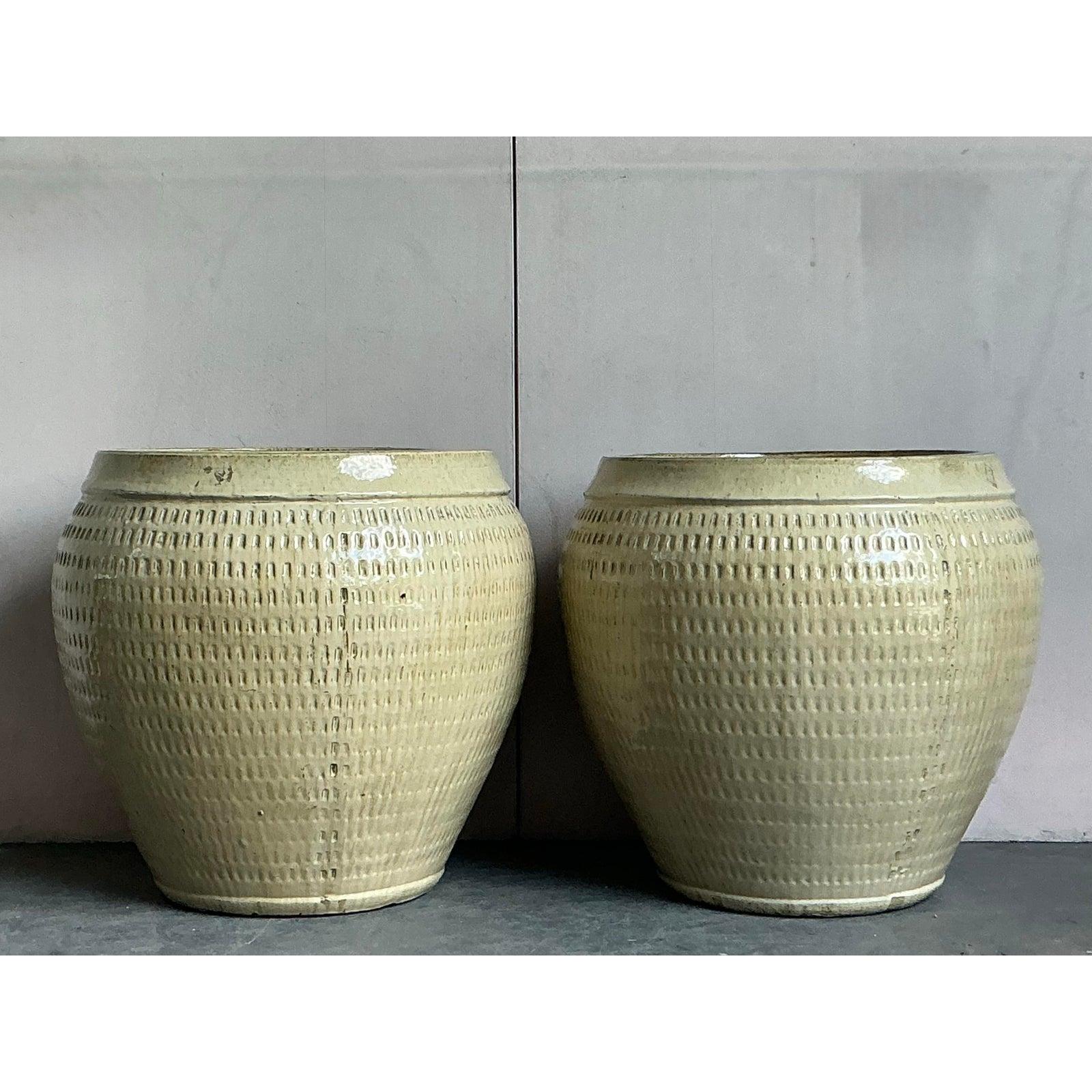 Vintage Boho Monumental Maceteros de Cerámica Esmaltada - Un Par en venta 3