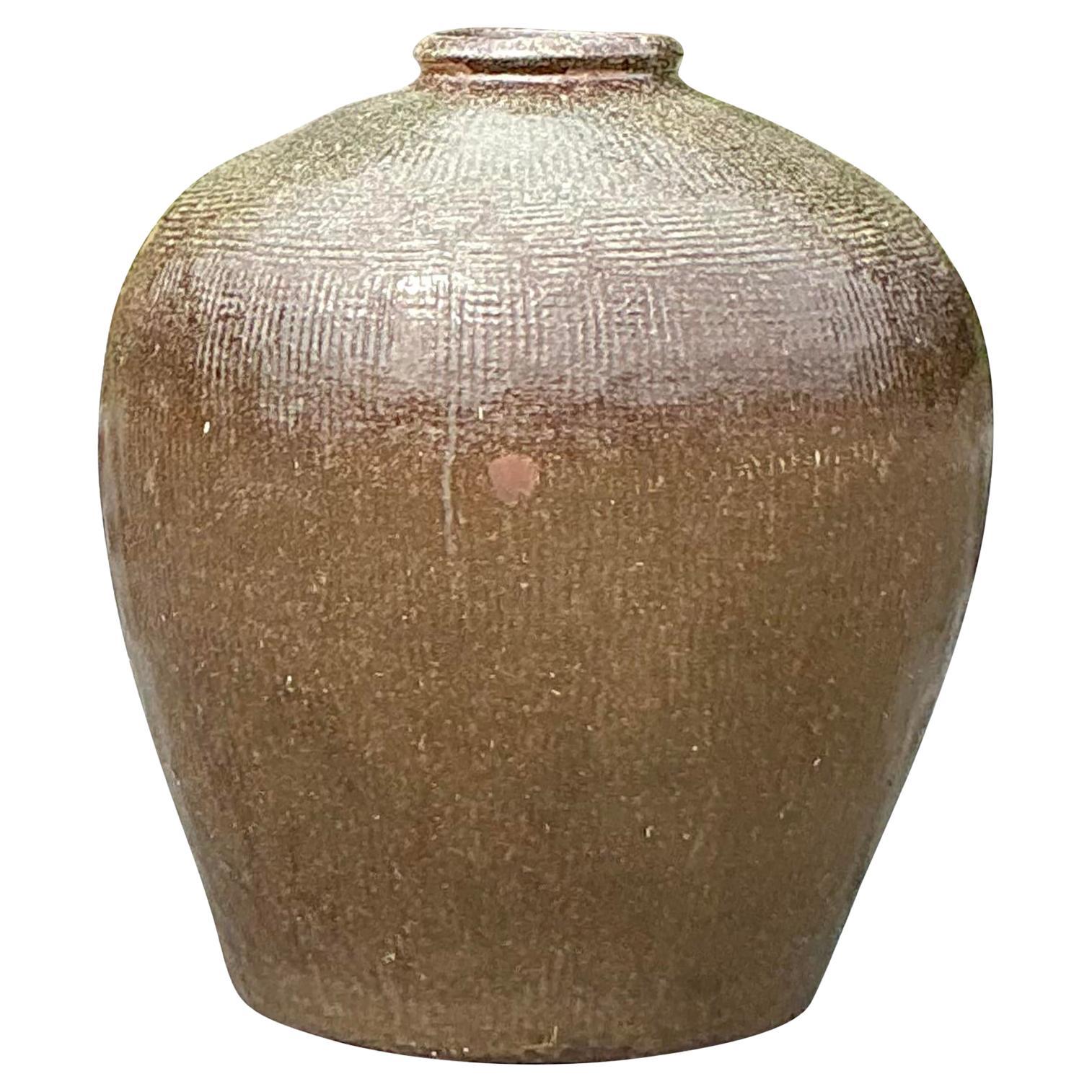 Brocca monumentale Boho d'epoca in terracotta smaltata