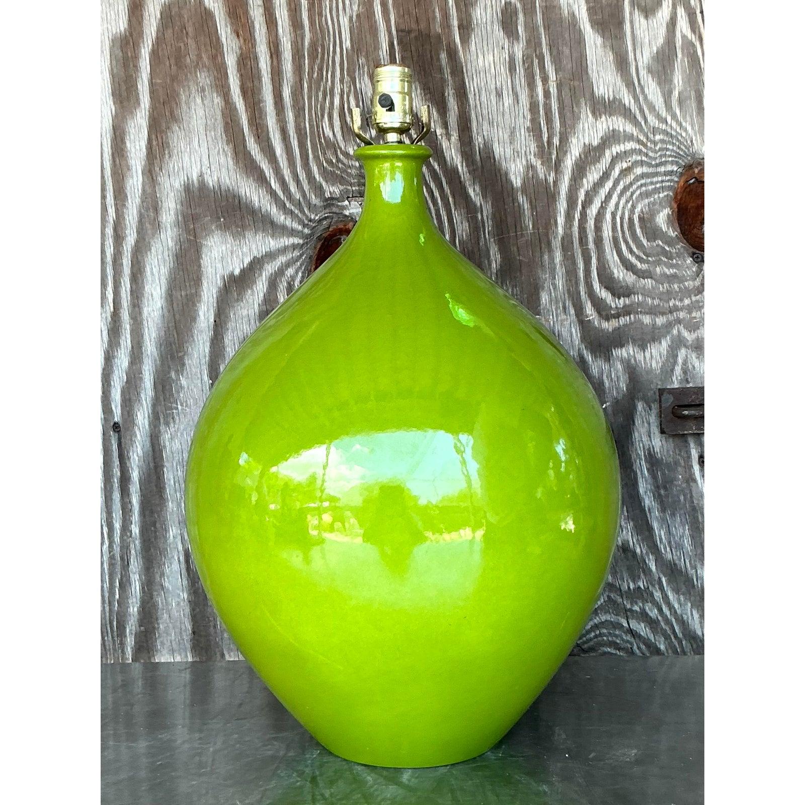 Vintage Boho Monumental Lámpara de cerámica esmaltada verde en Bueno estado para la venta en West Palm Beach, FL