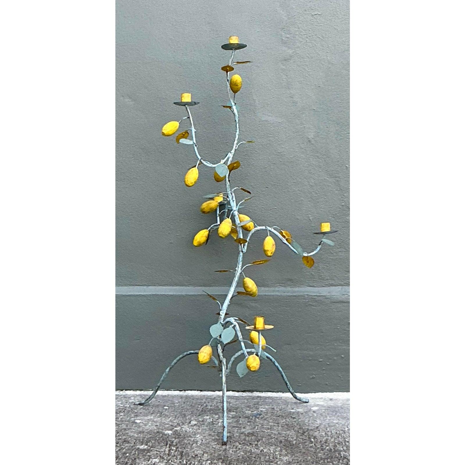 Italiano Portacandele monumentale Boho d'epoca con albero di limone patinato in vendita