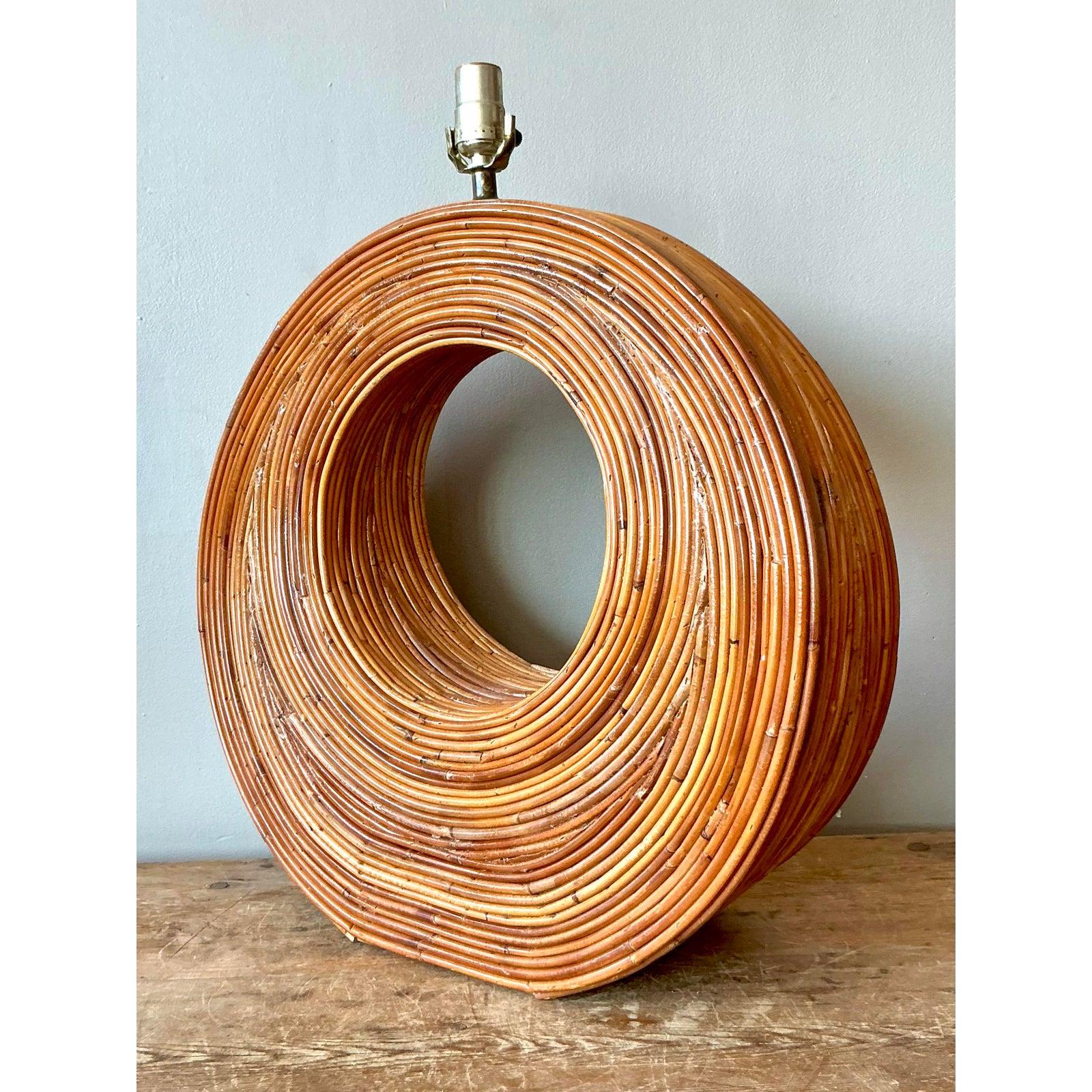 Vintage Boho Monumental Pencil Reed Circle Lamp en vente 3