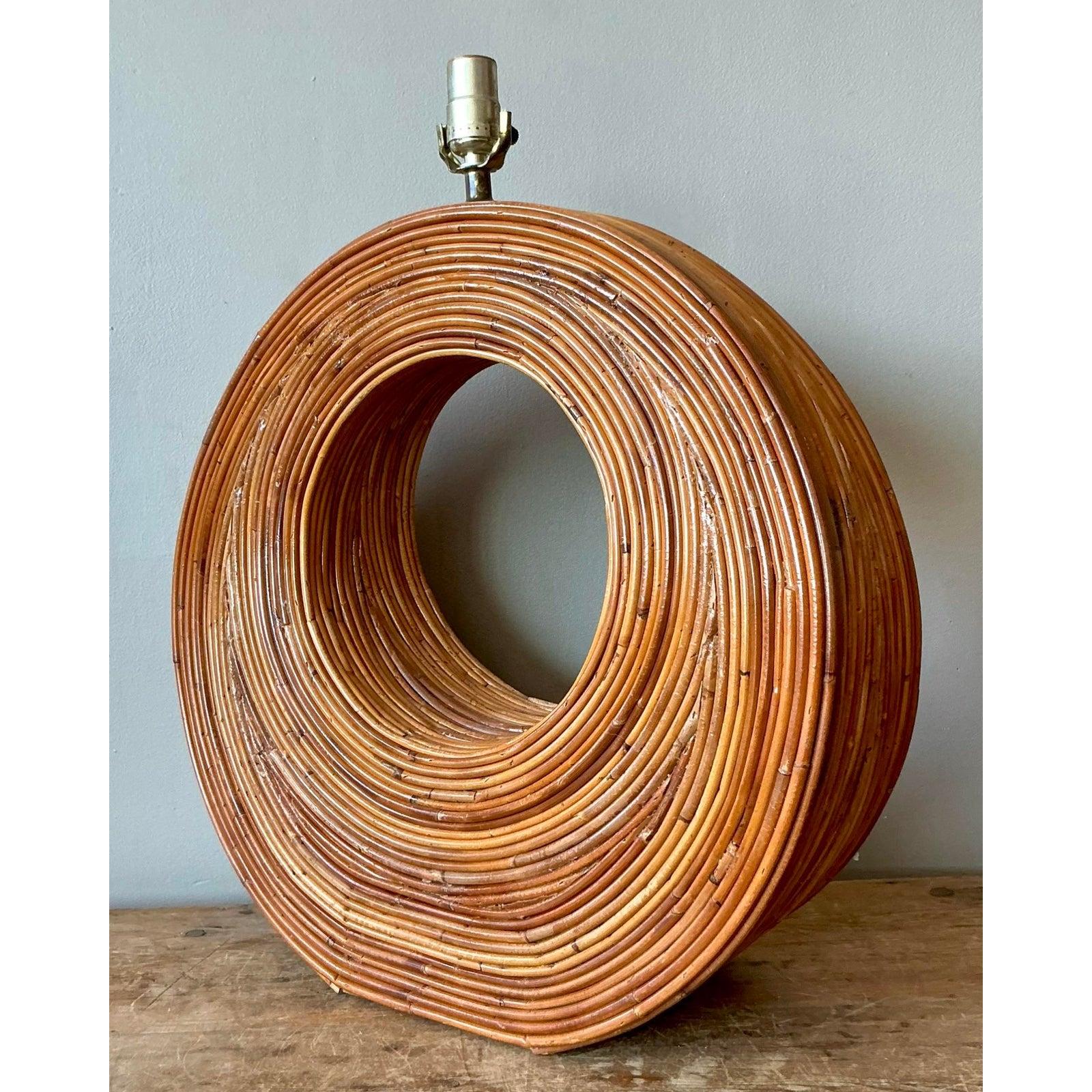 Vintage Boho Monumental Pencil Reed Circle Lamp en vente 4
