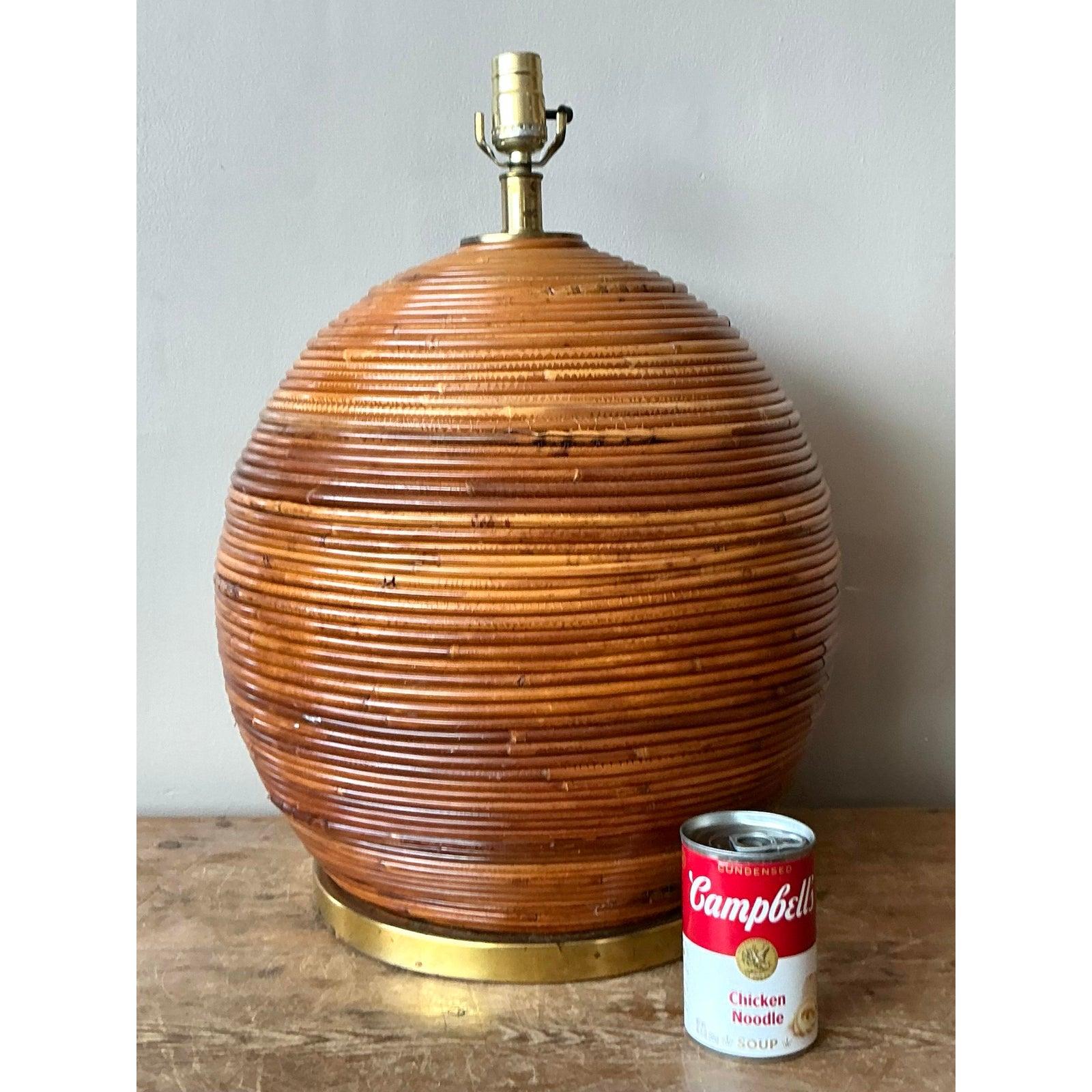 Vintage Boho Monumental Pencil Reed Lamp In condizioni buone in vendita a West Palm Beach, FL