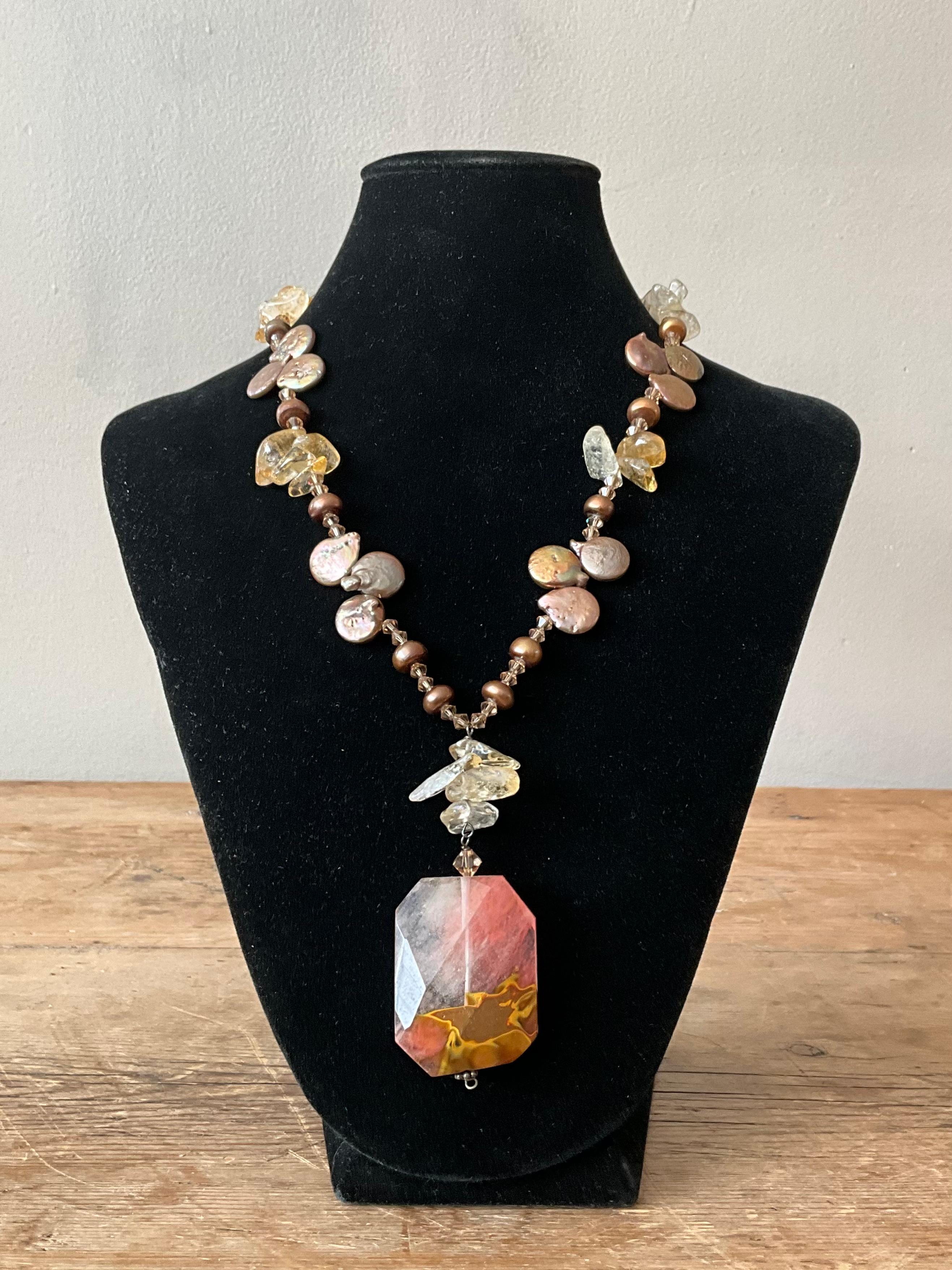 Collier Vintage Boho Multi-Pierres avec Pendentif Bon état - En vente à West Palm Beach, FL