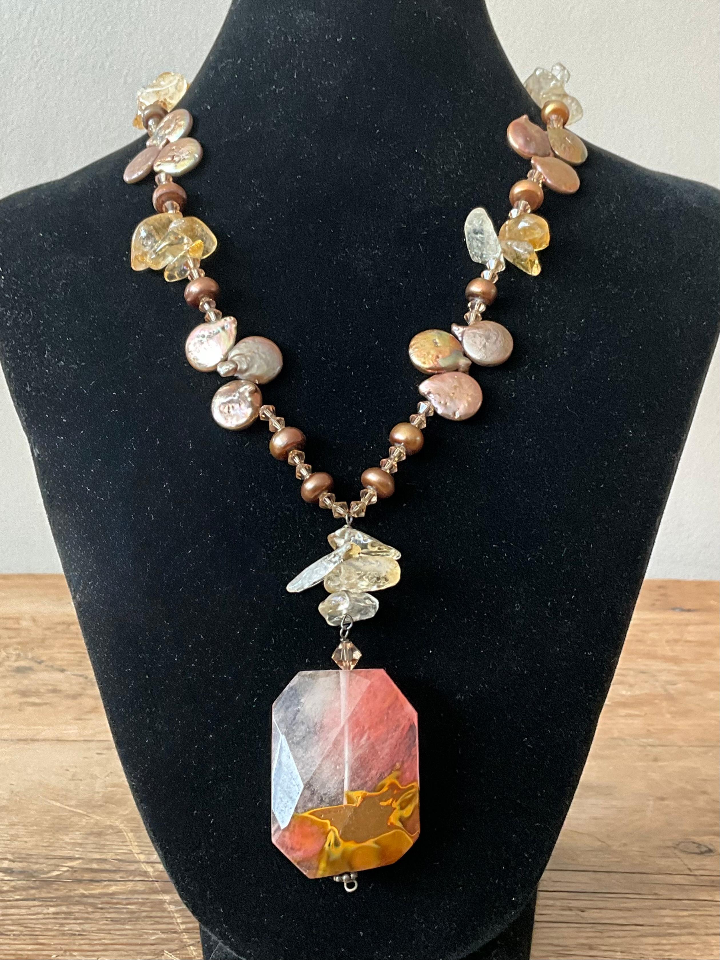 Collier Vintage Boho Multi-Pierres avec Pendentif en vente 2