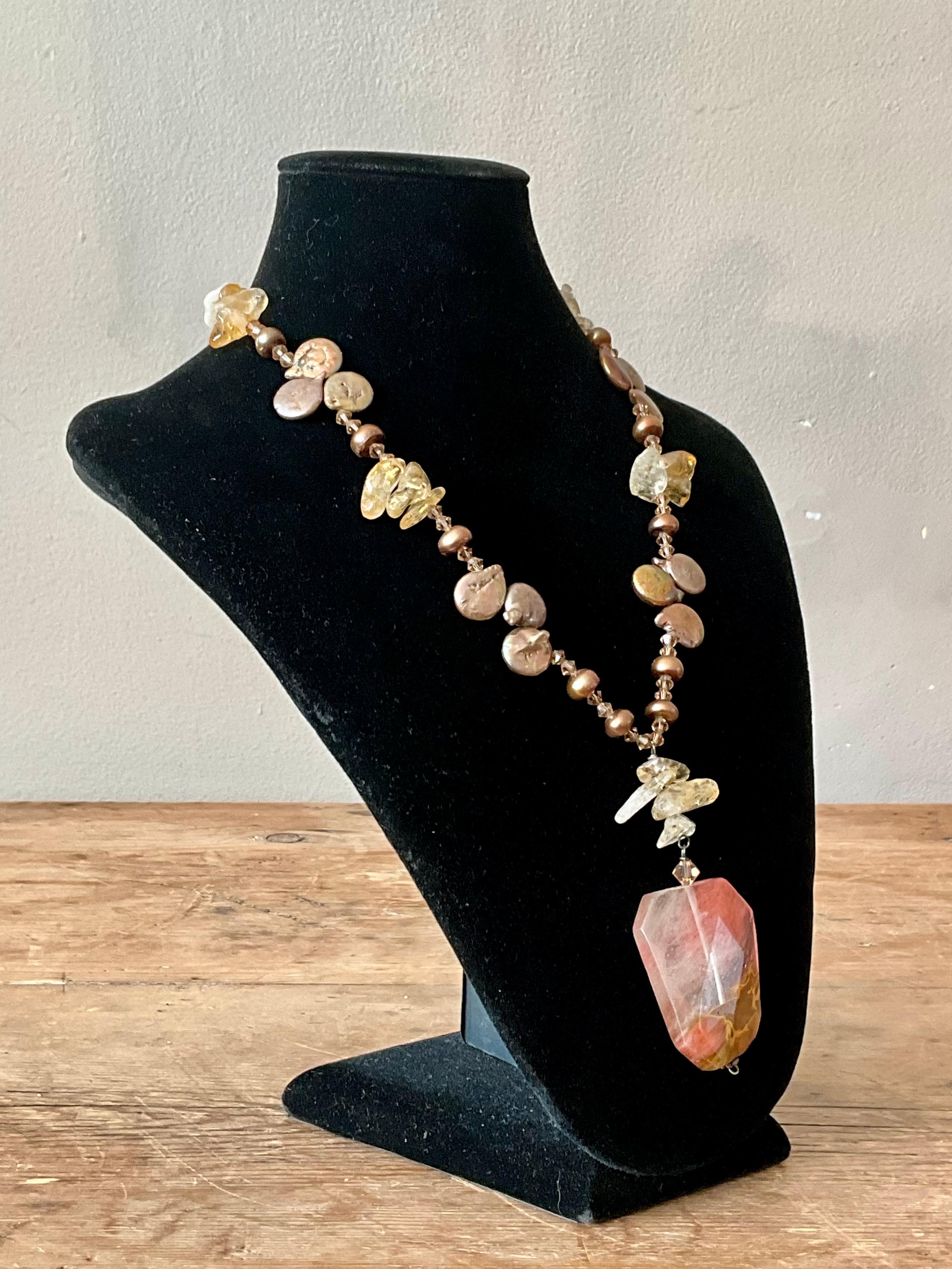 Collier Vintage Boho Multi-Pierres avec Pendentif en vente 4