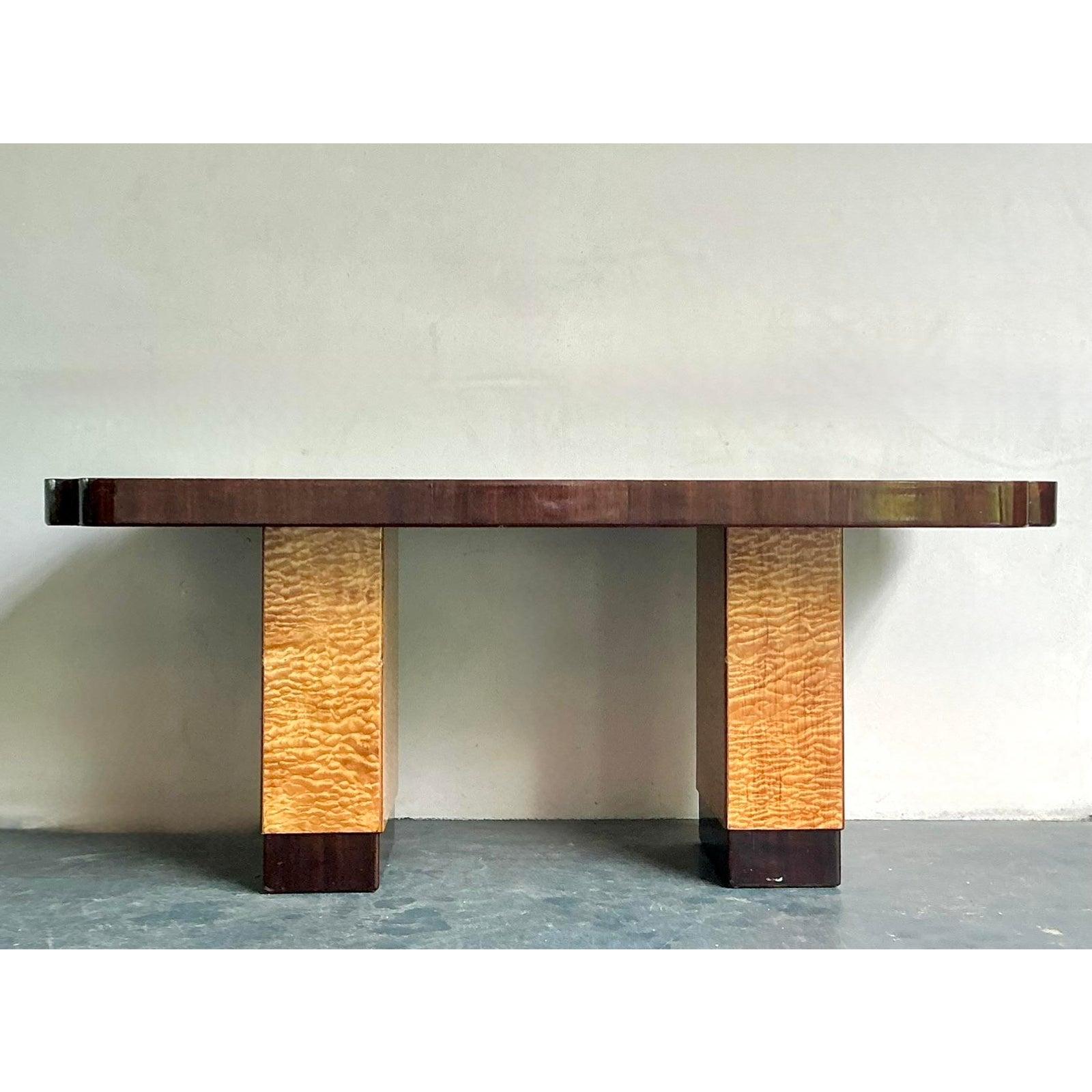 Table de salle à manger vintage Boho en bois de ronce dentelé Bon état - En vente à West Palm Beach, FL