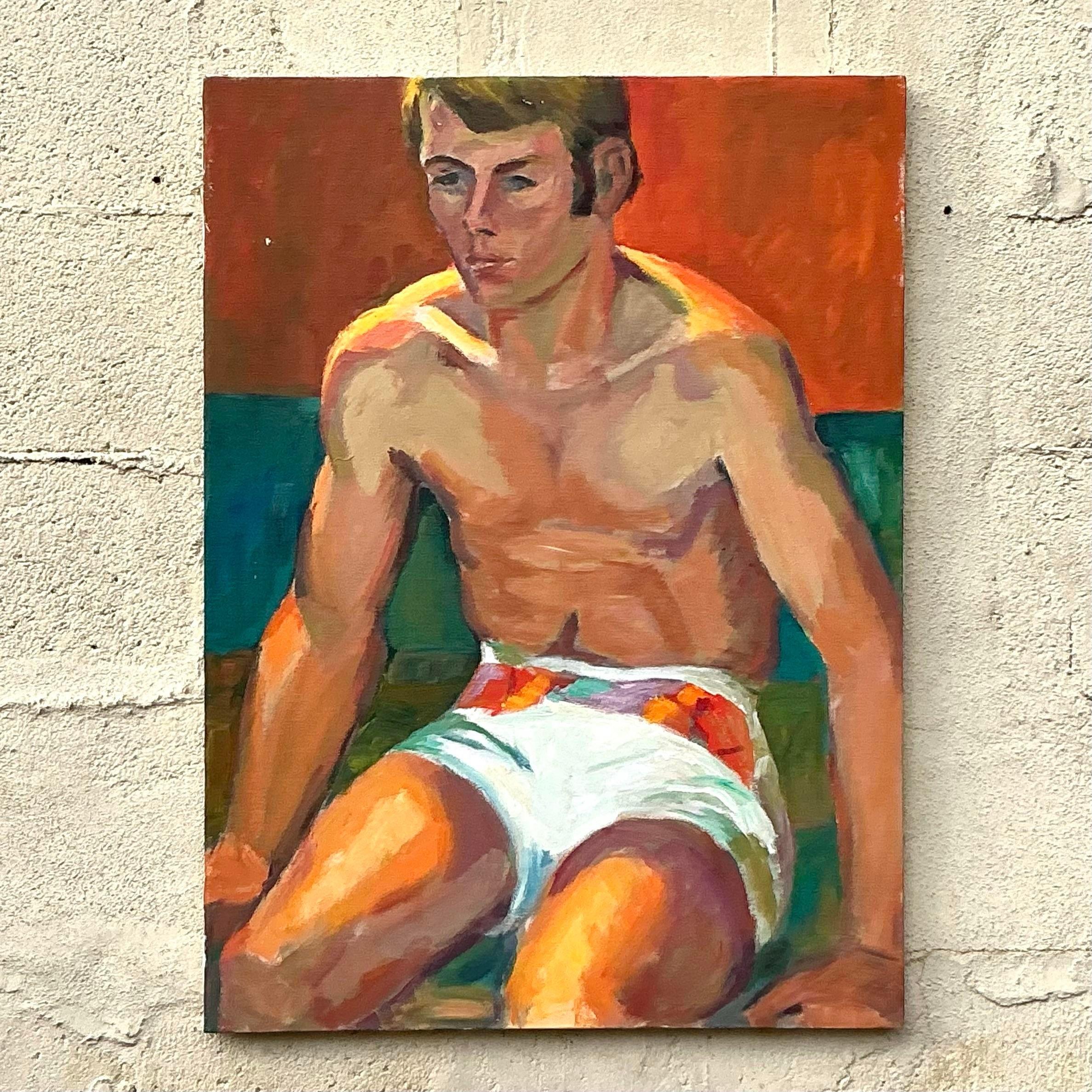 Dieses figurative Ölgemälde im Vintage-Stil fängt die entspannte Haltung eines sitzenden Mannes ein, der mit lebhaften, ausdrucksstarken Pinselstrichen dargestellt ist. Die Verwendung warmer Farbtöne durch den Künstler schafft einen auffälligen