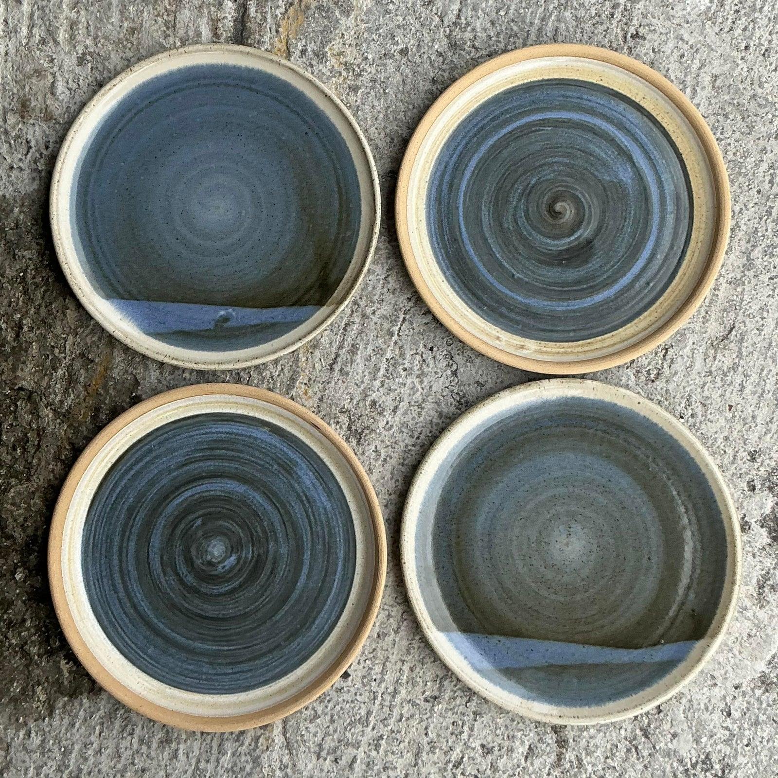 20th Century Vintage Boho Original Jess Lord Studio Pottery Plates - Set of 4 For Sale