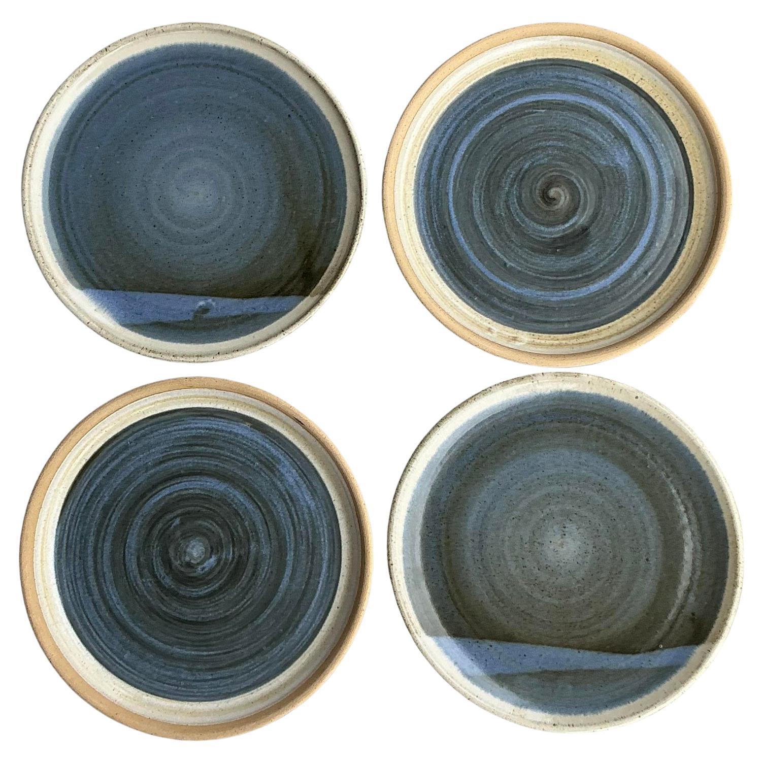 Piatti vintage Boho originali dello Studio Pottery di Jess - Set di 4 piatti