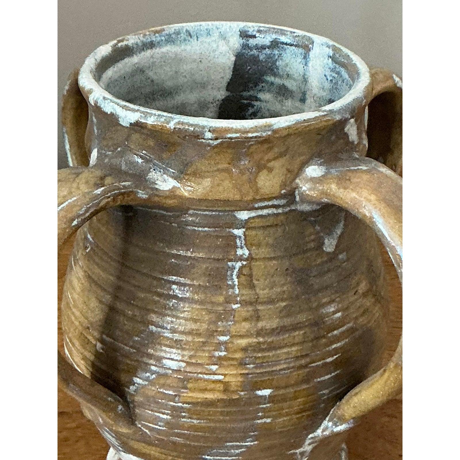 Vaso con manico in Studio Pottery originale Boho d'epoca In condizioni buone in vendita a West Palm Beach, FL