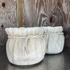 Paire de jardinières vintage en terre cuite peinte - une paire