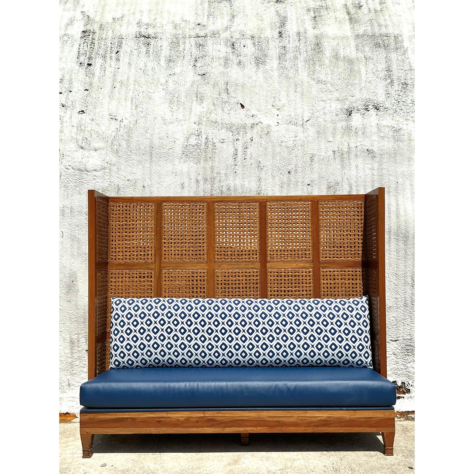 Banc en rotin à haut dossier de style Boho Palm Beach Breakers Hotel, d'après Kenneth Cobo en vente 3