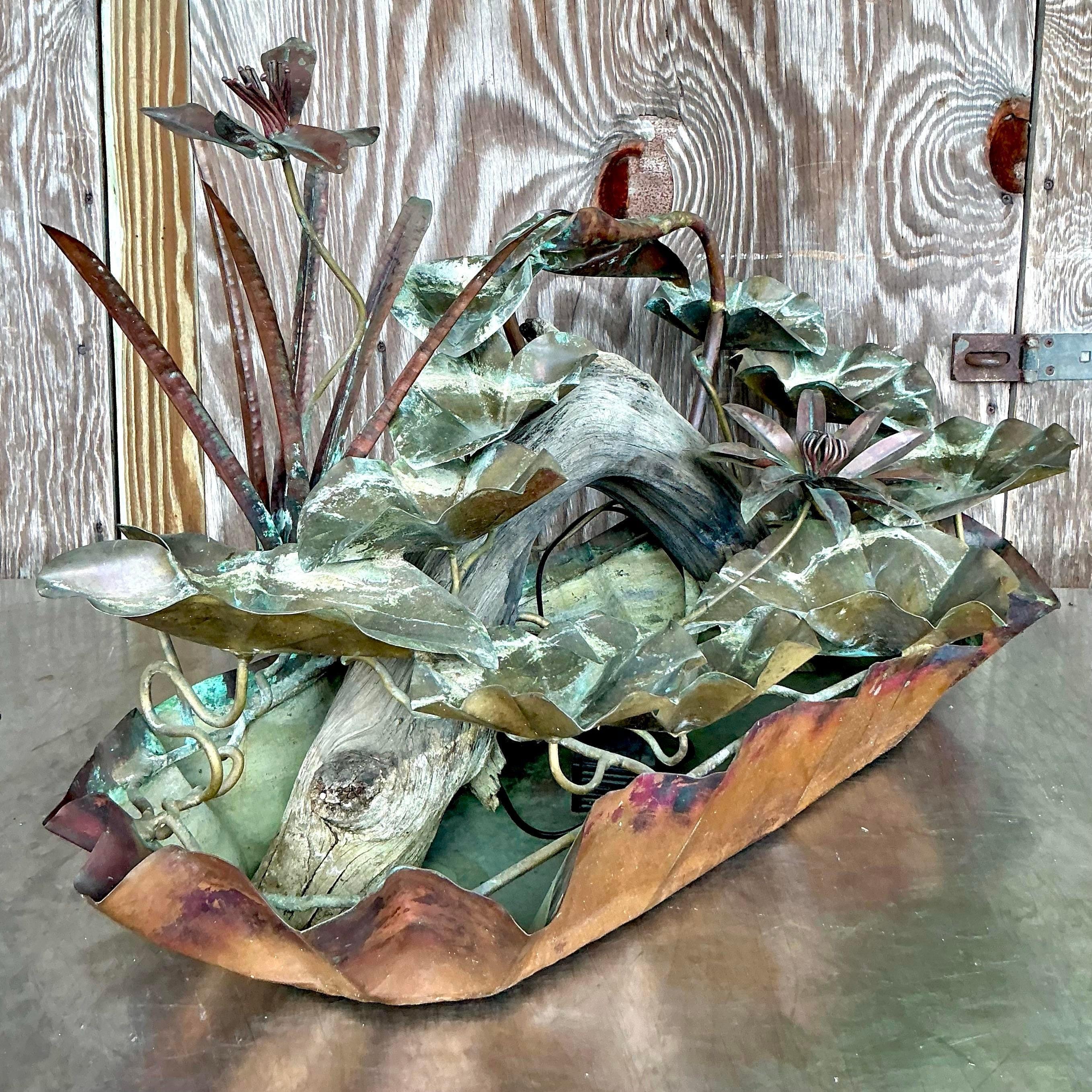 Américain Fontaine de table vintage Boho en cuivre patiné Lily Pad