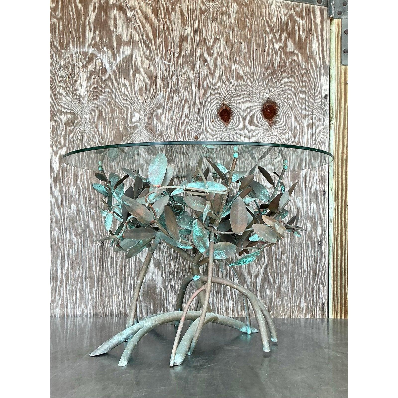 Américain Table d'appoint Mangrove vintage Boho en cuivre patiné en vente