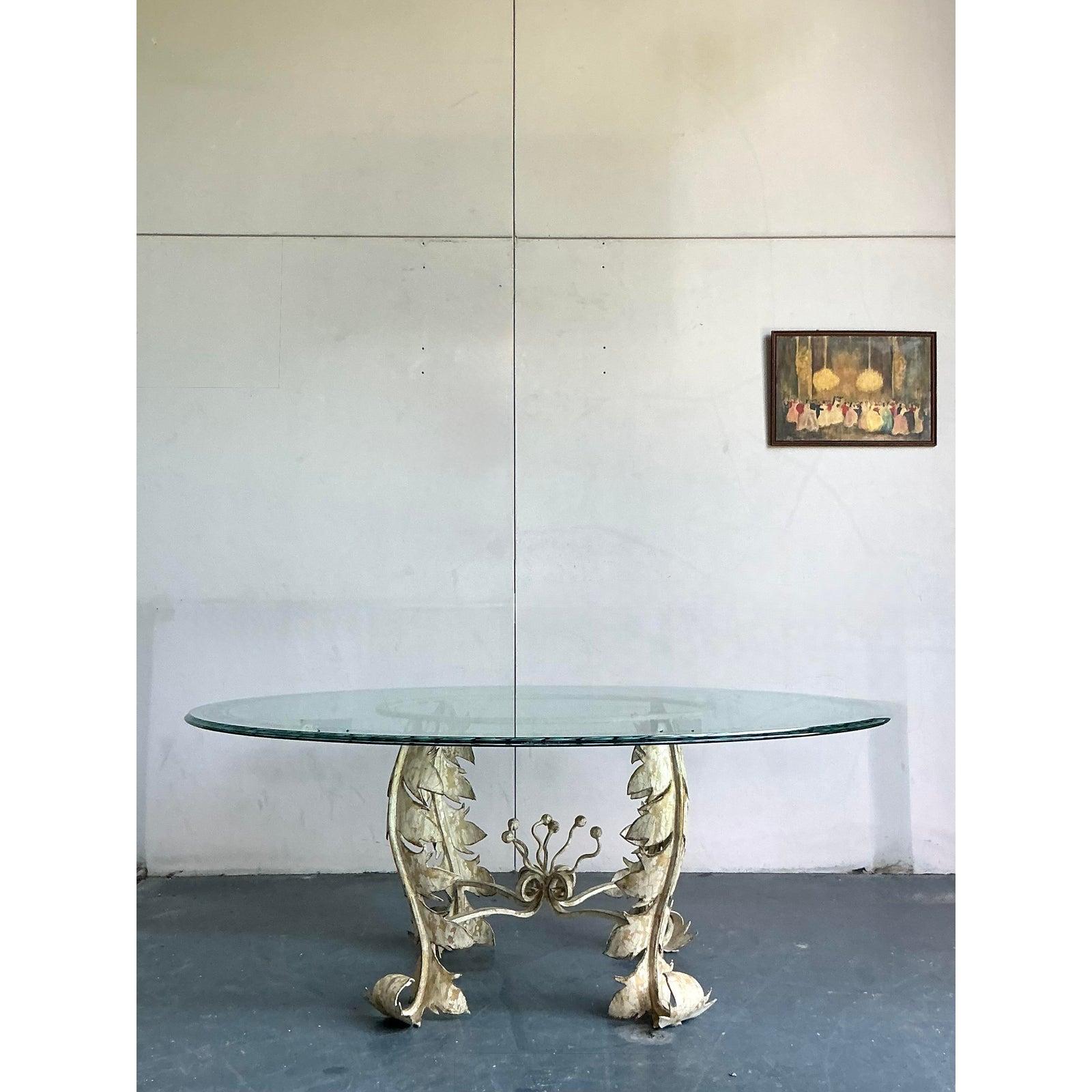 Table de salle à manger vintage en fer patiné Boho avec plateau en verre gravé en vente 6