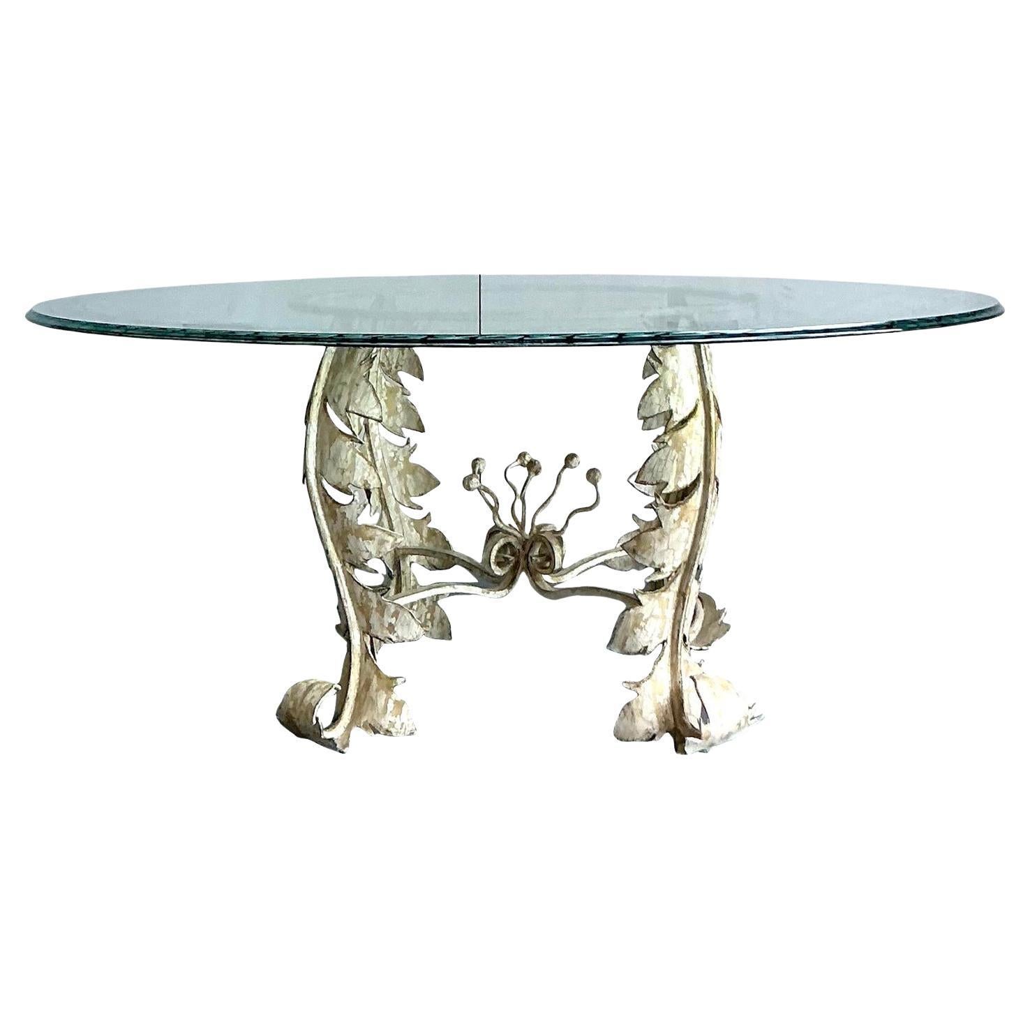 Table de salle à manger vintage en fer patiné Boho avec plateau en verre gravé en vente
