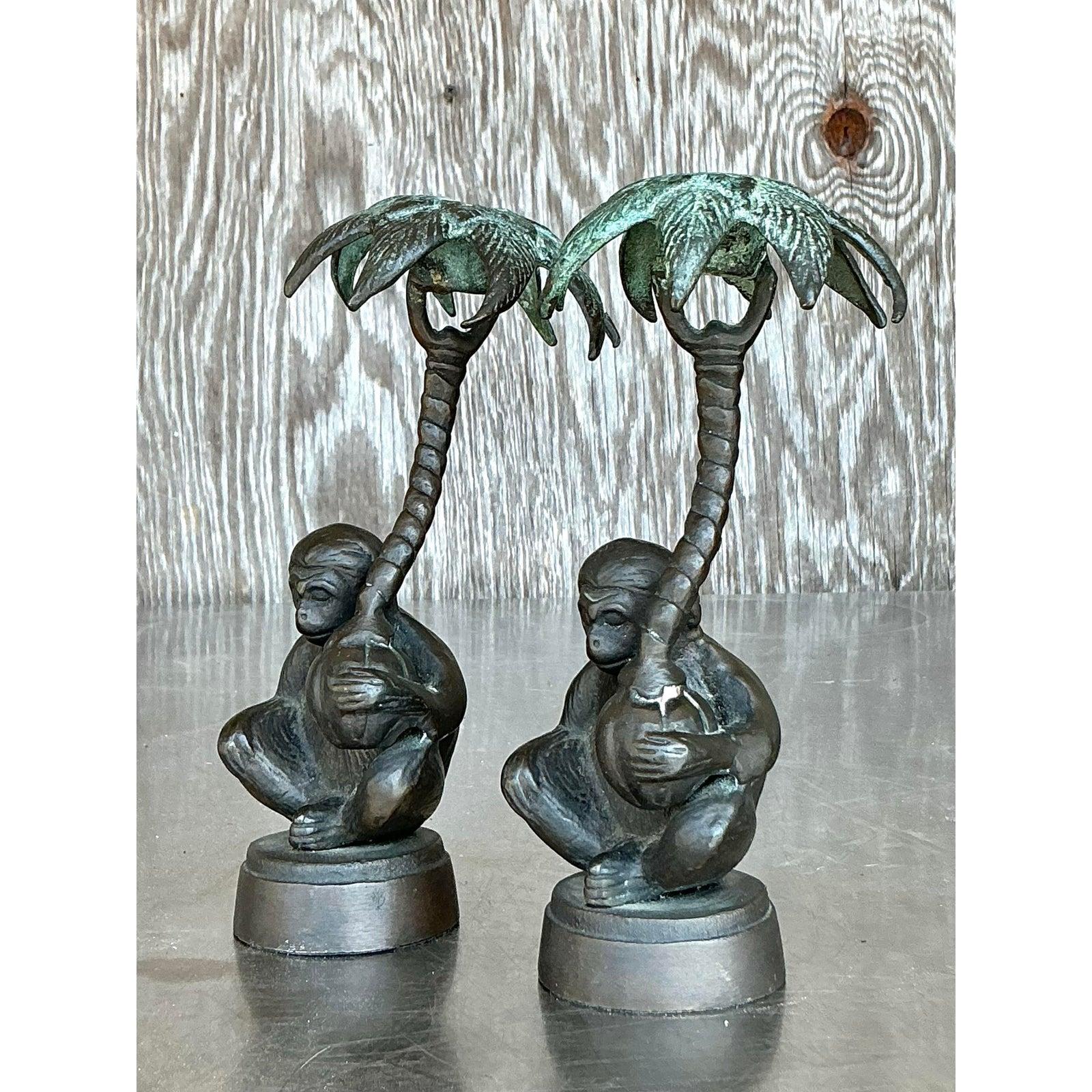 Candelieri a forma di scimmia patinati Boho d'epoca - Una coppia in vendita 1