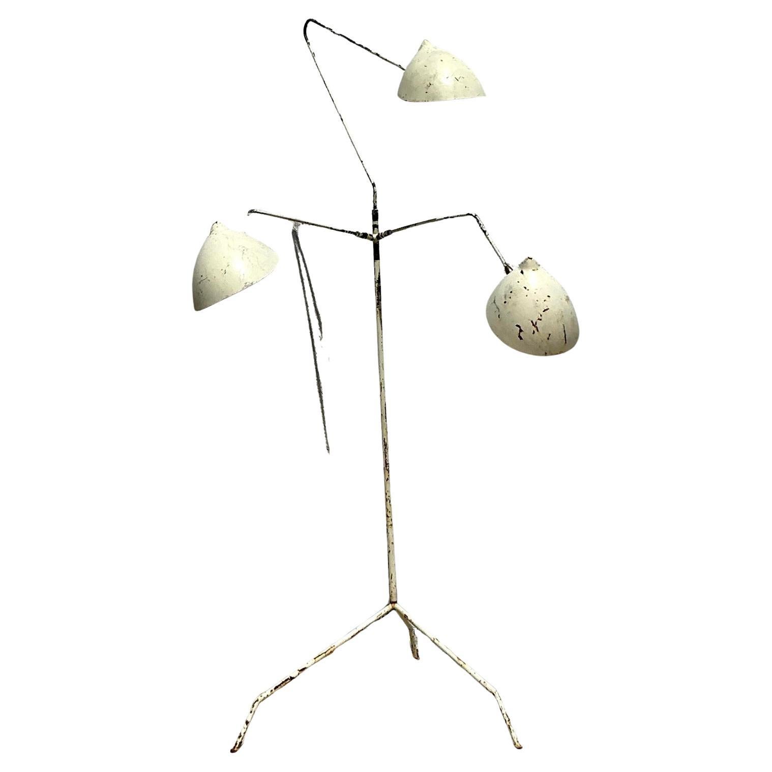 Lampada da terra a testa rotante vintage patinata Boho di Serge Mouille