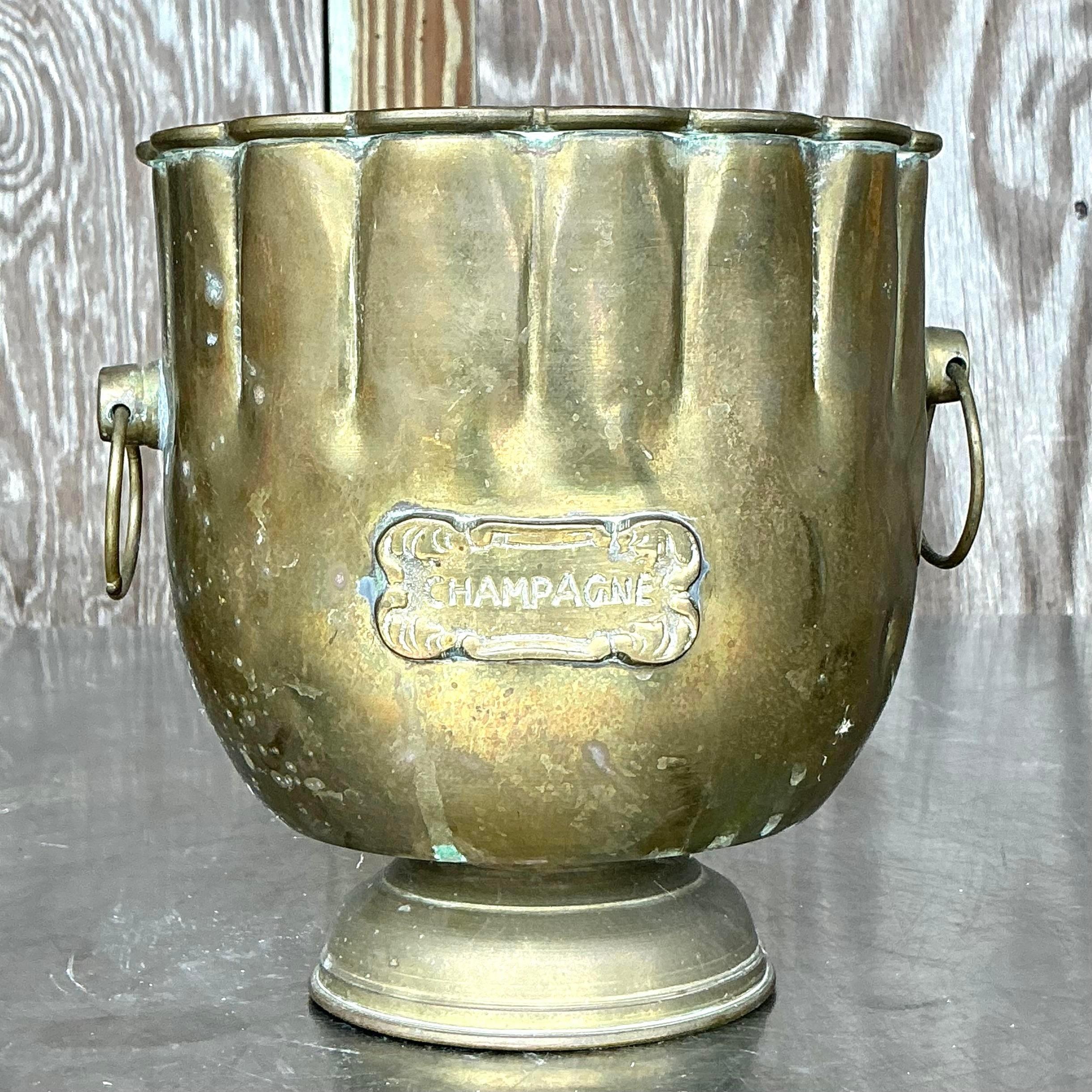 Hollywood Regency Secchiello da champagne in ottone smerlato patinato vintage Boho