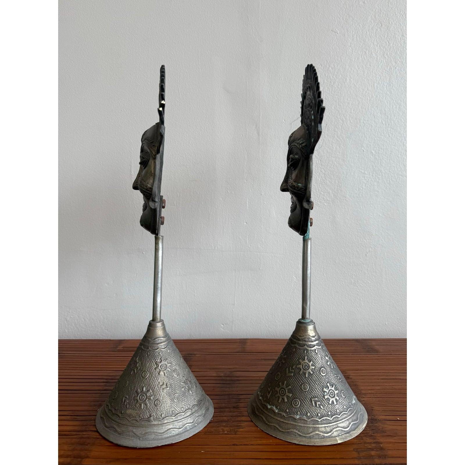 Americano Statue di Dio del Sole Patinate Boho d'epoca - Set di 2 in vendita
