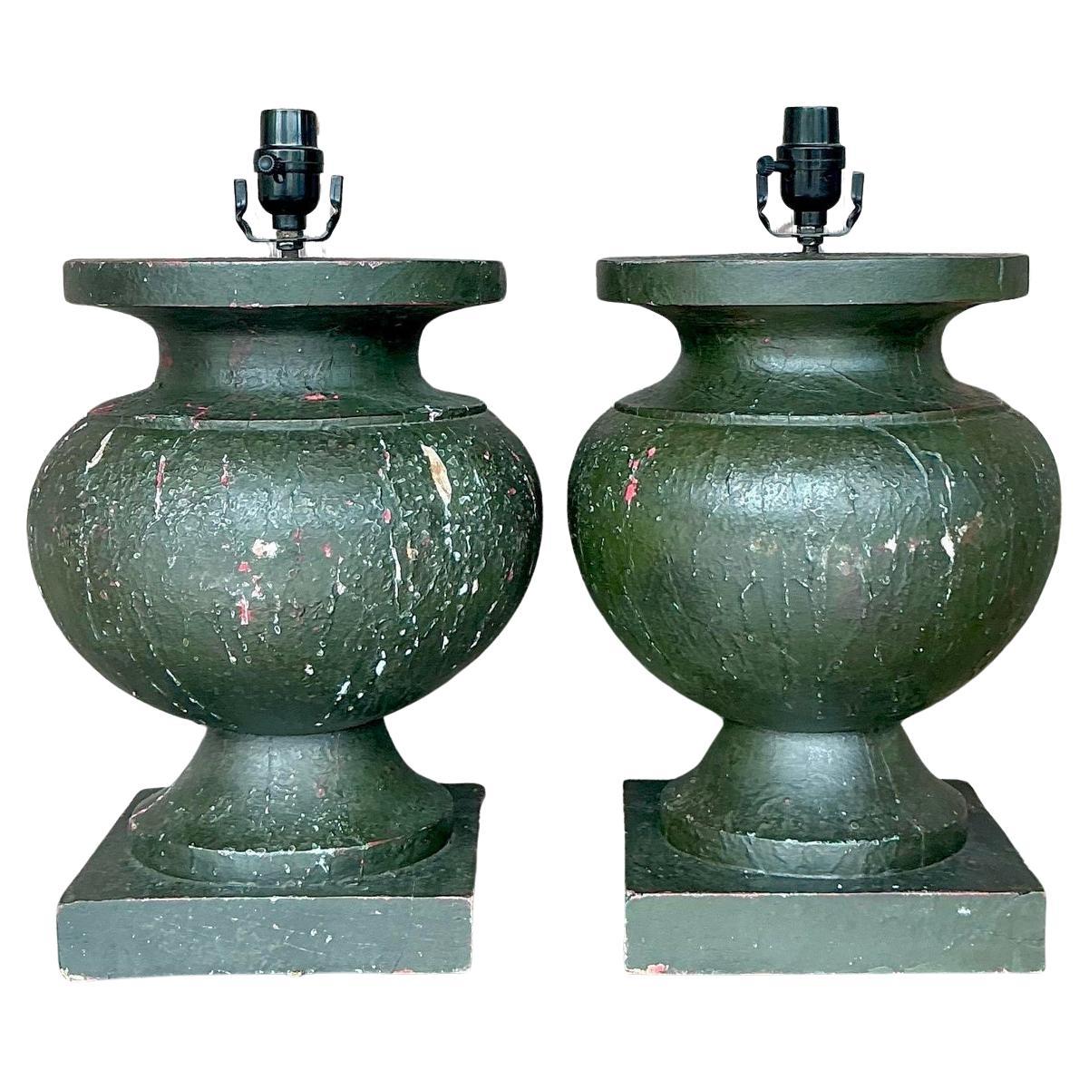Vintage Boho Patinated Gedrehtes Holz Lampen - ein Paar