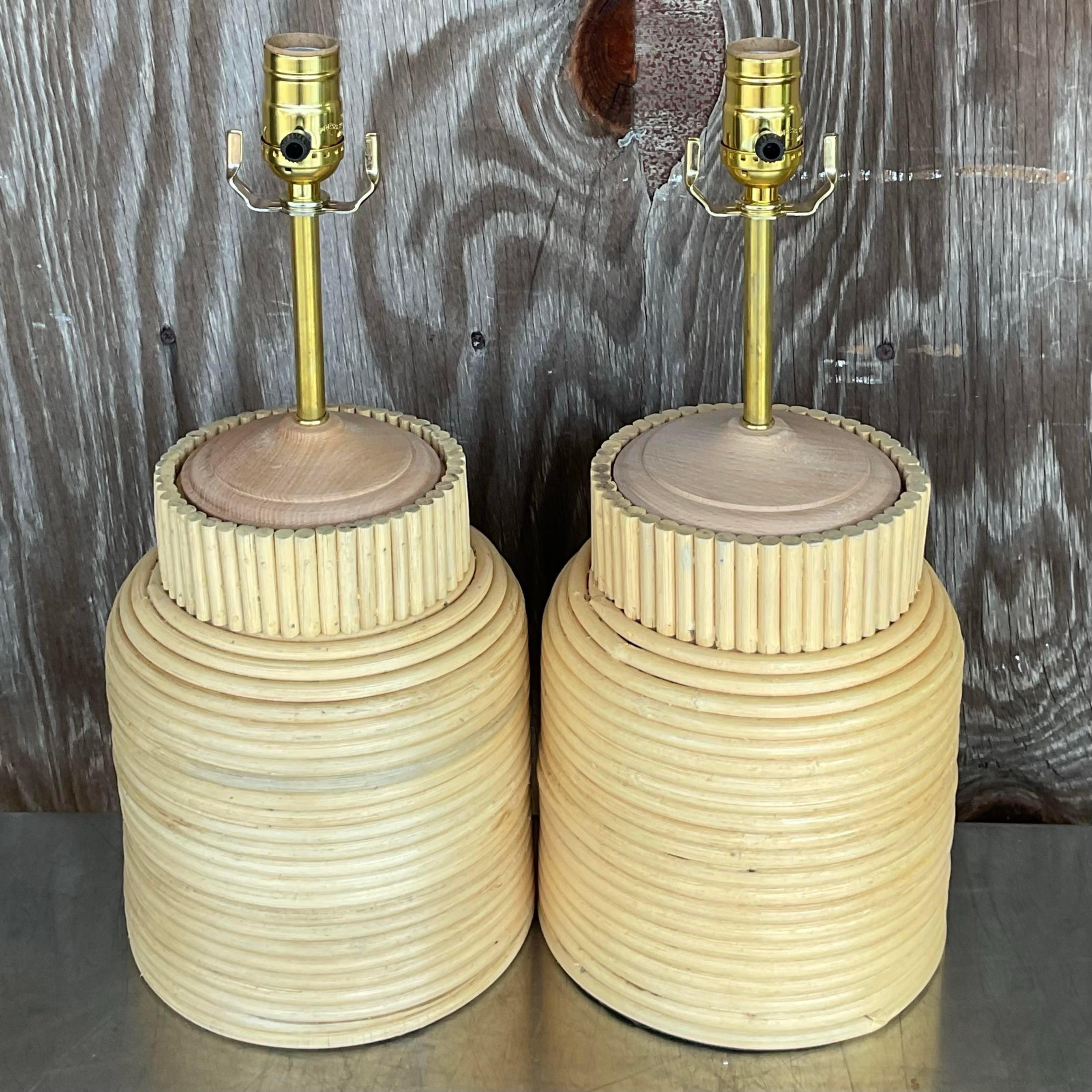 Philippin Paire de lampes Boho en roseau - une paire en vente