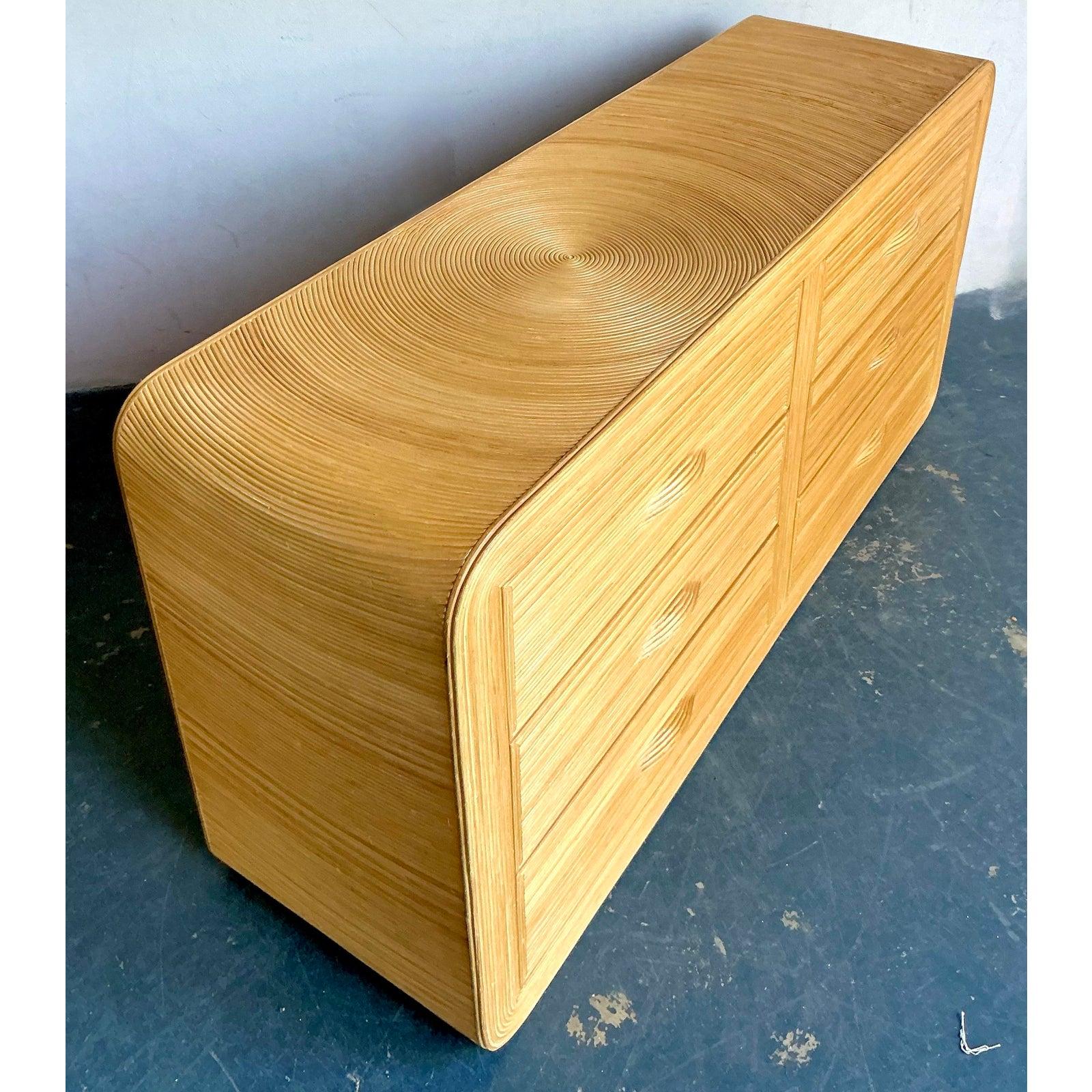 Cassettiera a cascata in stile bohémien con canne a matita in vendita 1