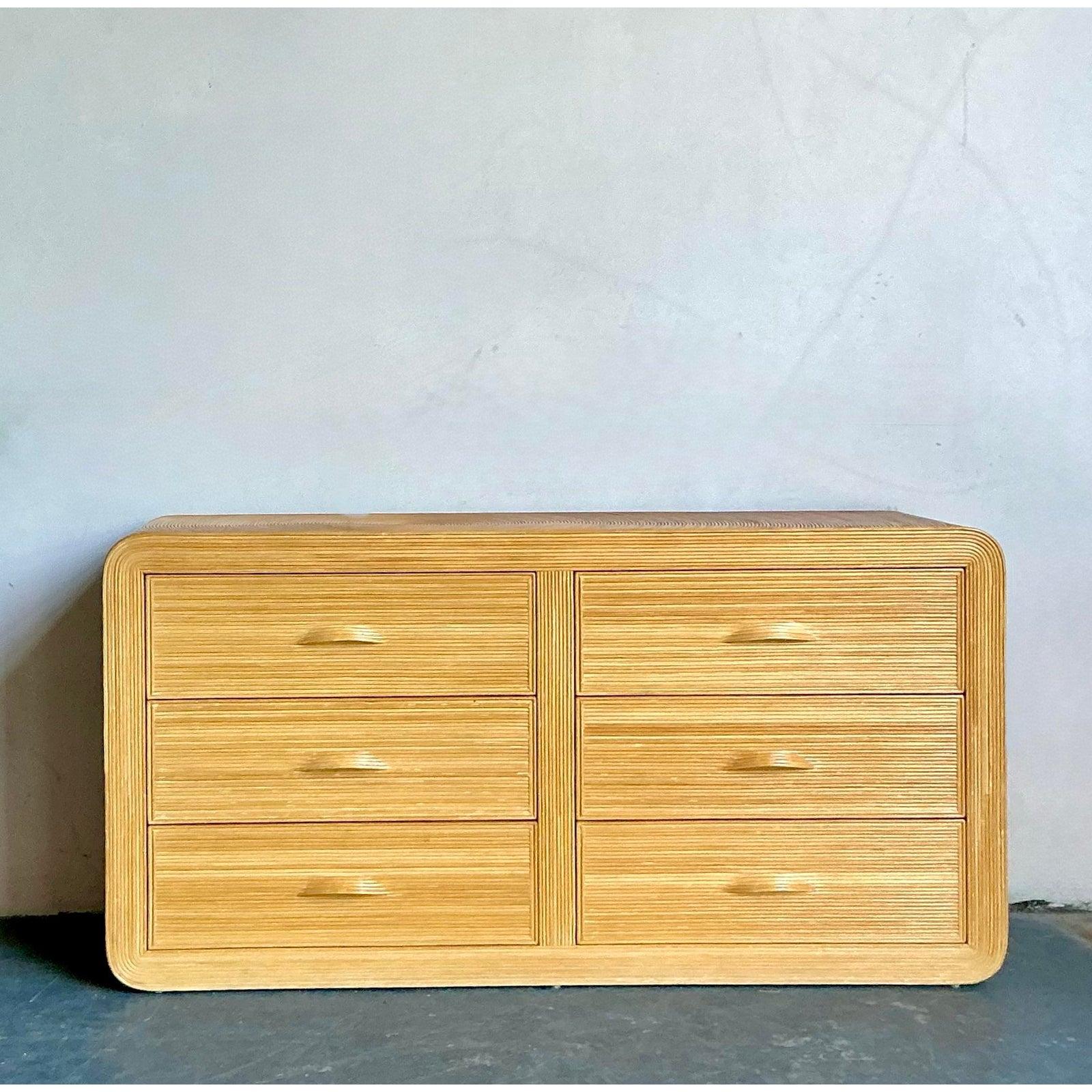 Cassettiera a cascata in stile bohémien con canne a matita in vendita 2