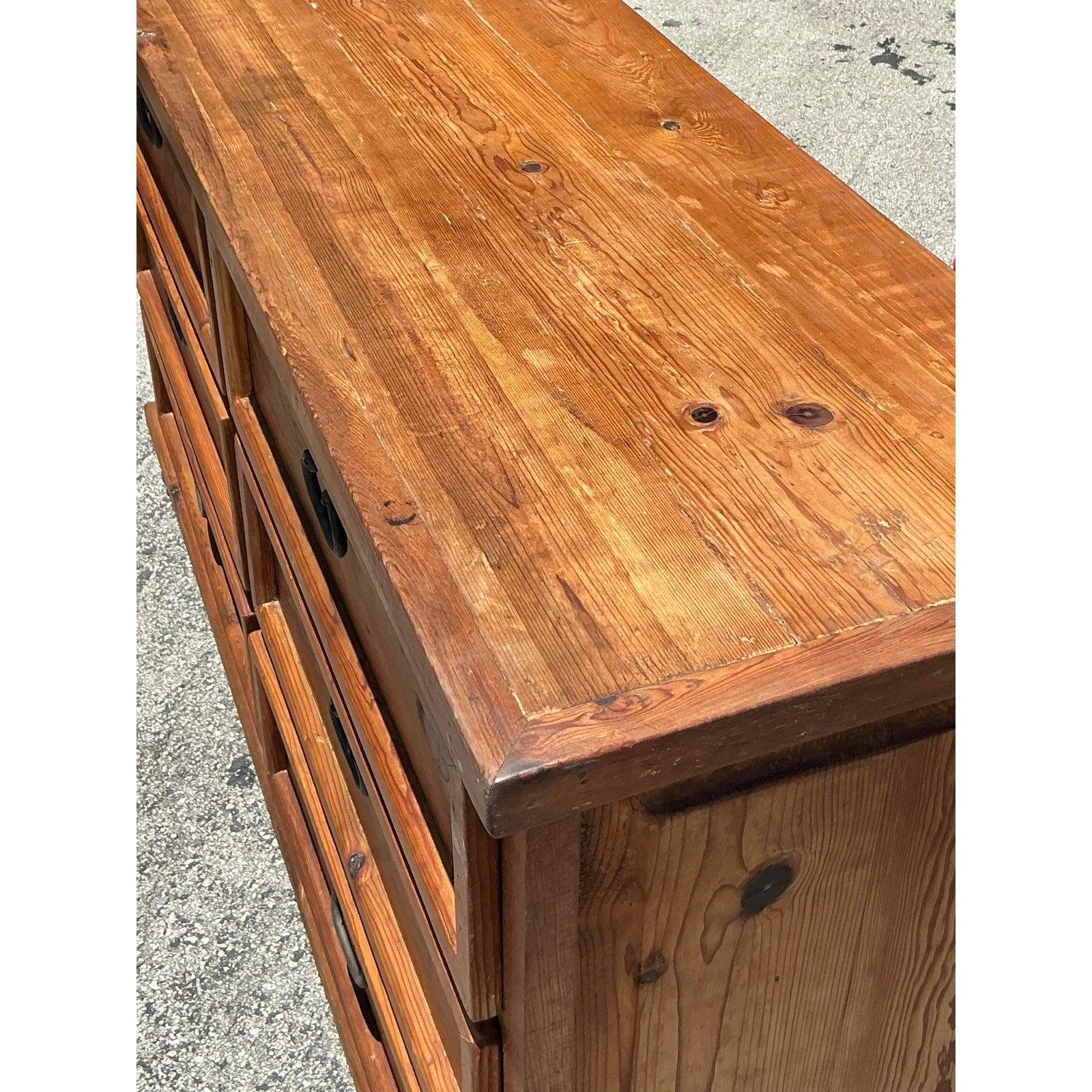 Vintage Boho Pine Dresser in vendita 1