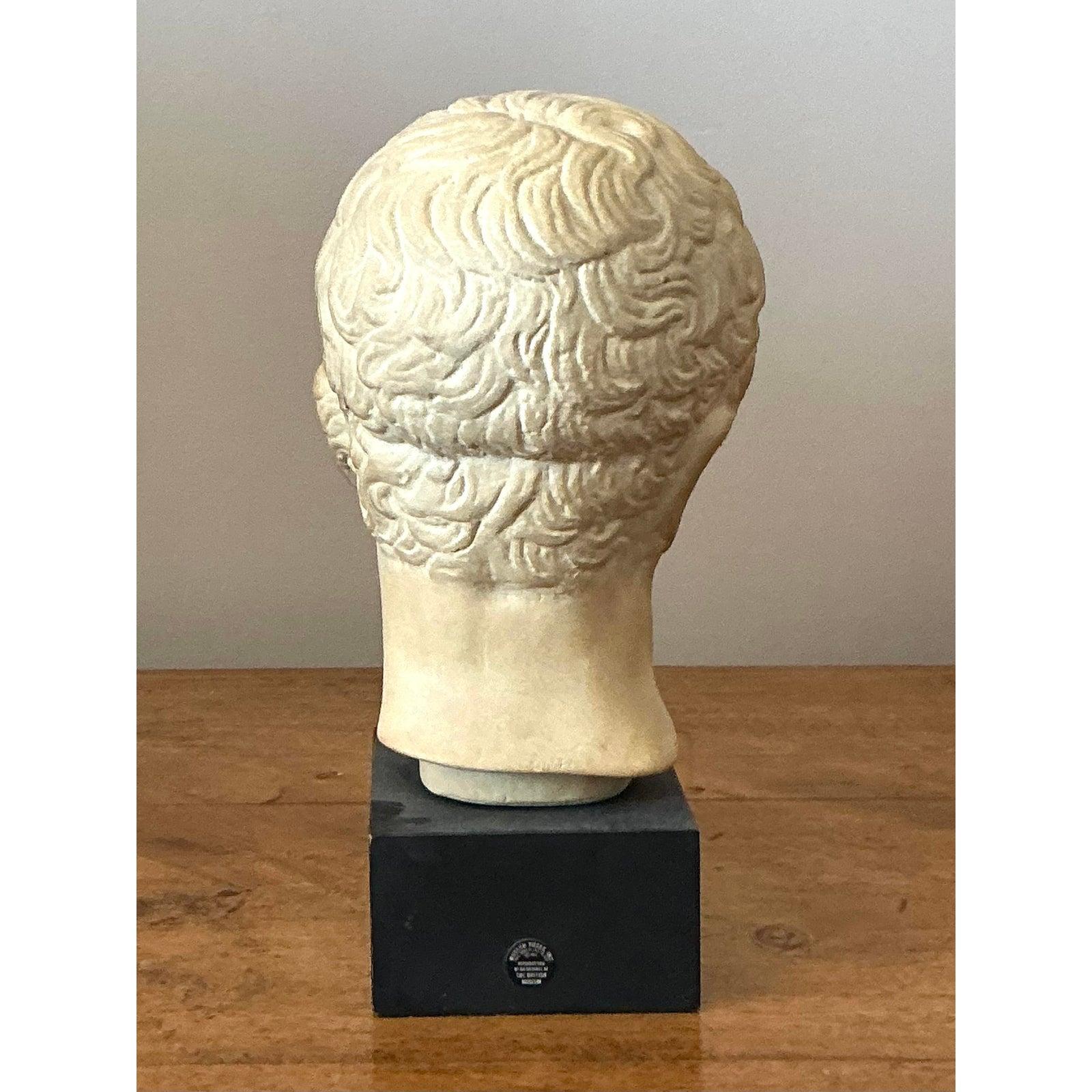 Neoclassico Busto in gesso vintage di uomo Boho in vendita